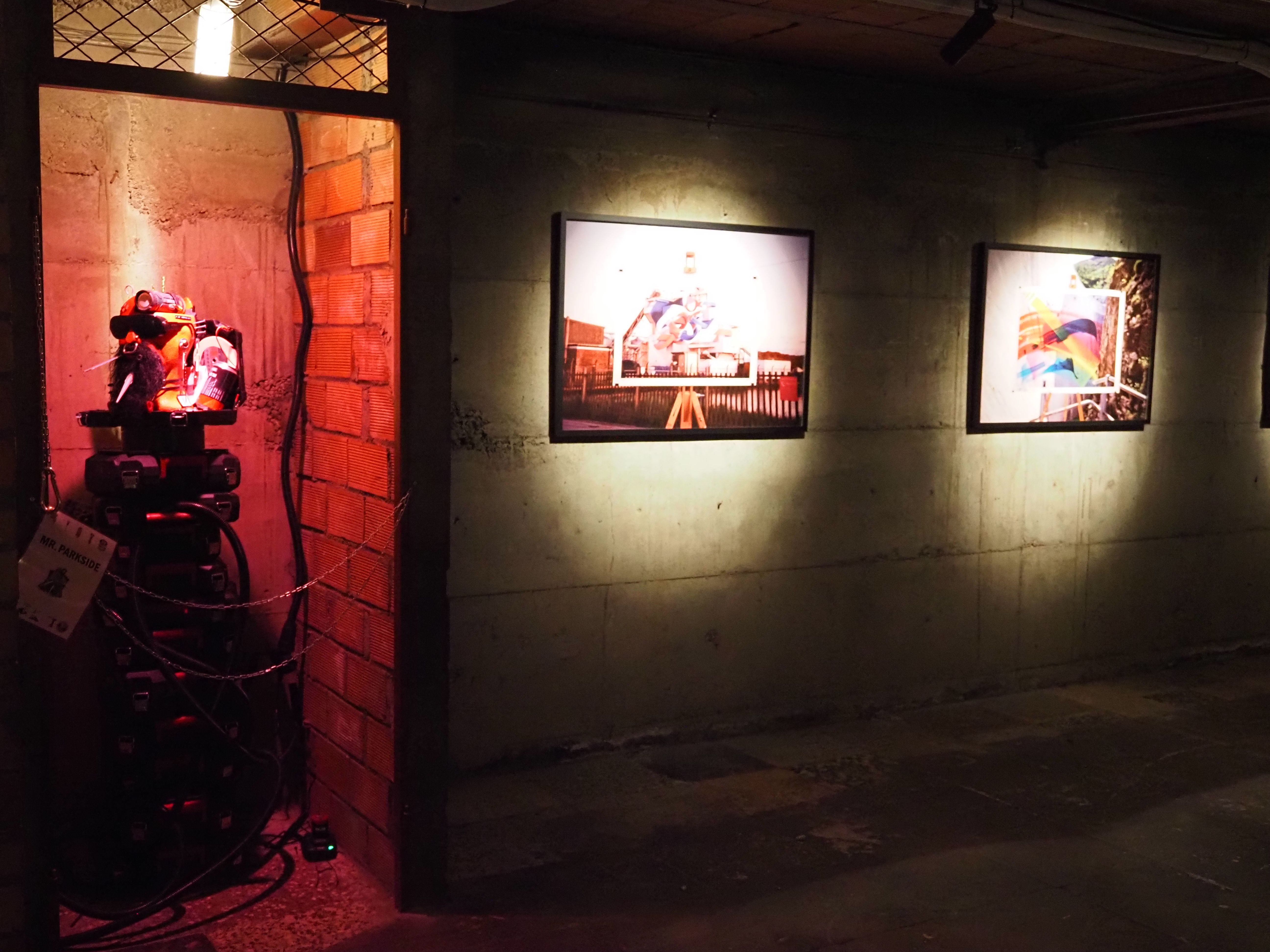 Algunes de les peces que hi ha als baixos de l'antic hotel Pol. Algunes de les peces que hi ha als baixos de l'antic hotel Pol.