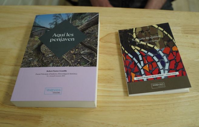 'Aquí les penjaven' i 'A quarts de quinze'.