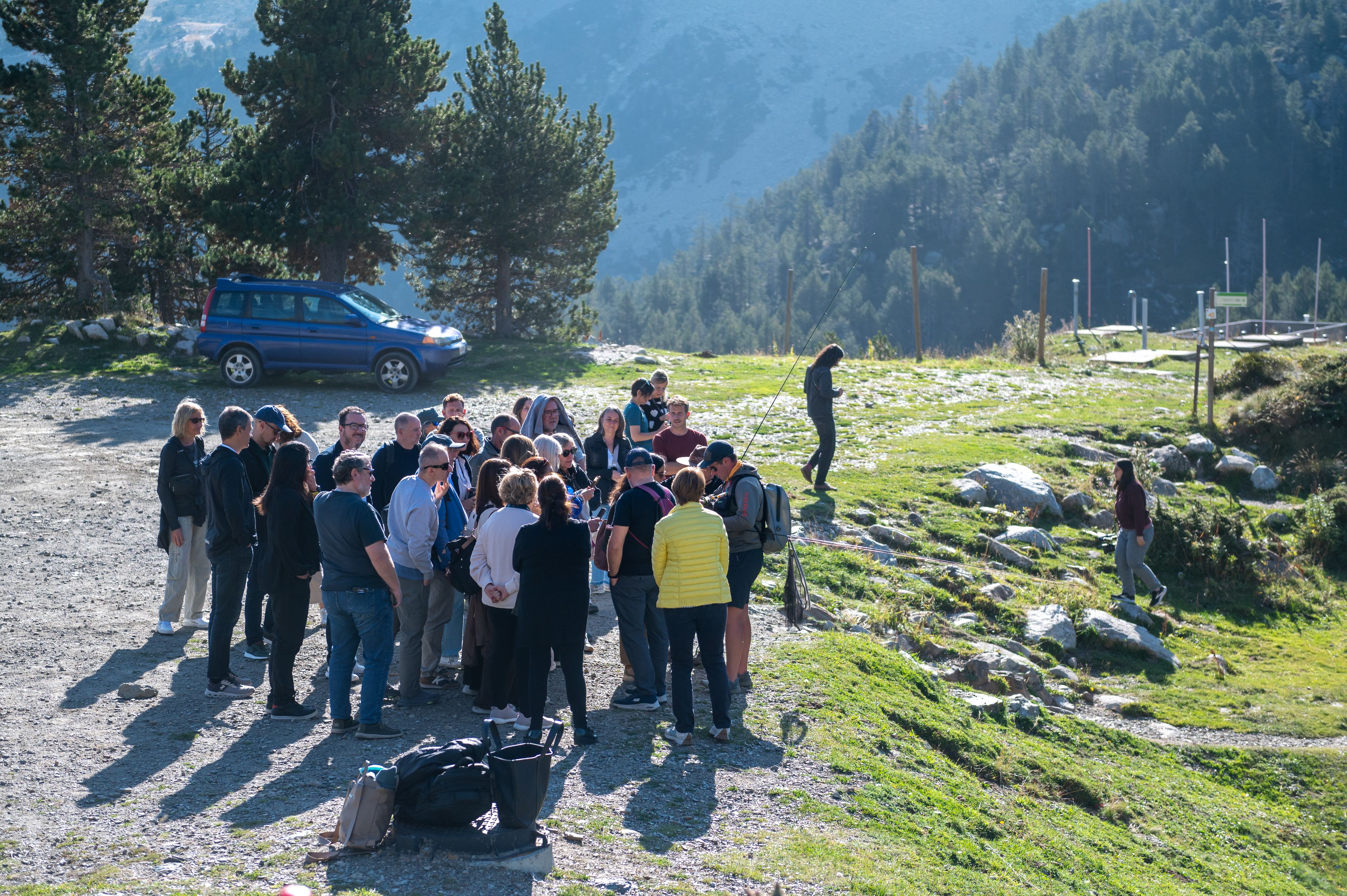 Els congressistes, en la seva visita al llac dels Pessons. Els congressistes, en la seva visita al llac dels Pessons.
