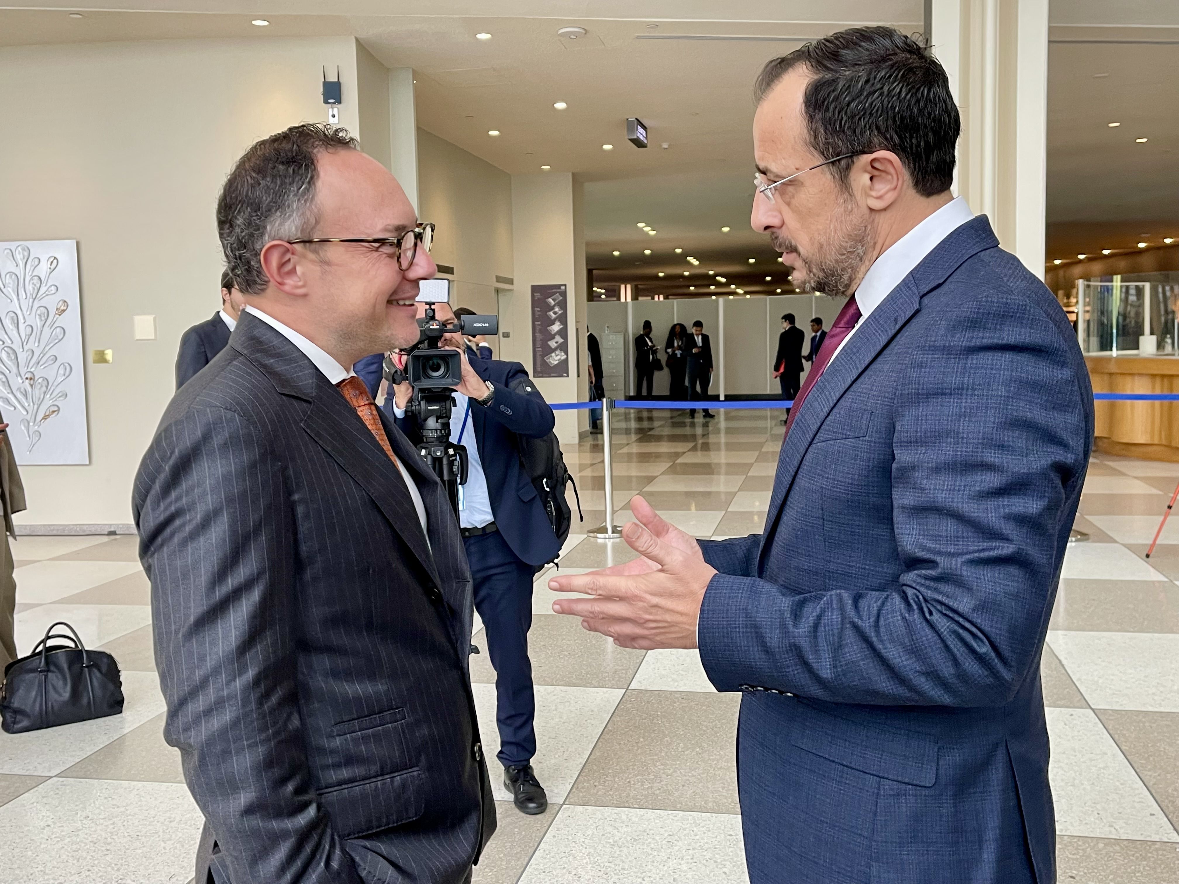 Espot amb el president de Xipre, Nikos Christodoulides. Espot amb el president de Xipre, Nikos Christodoulides.