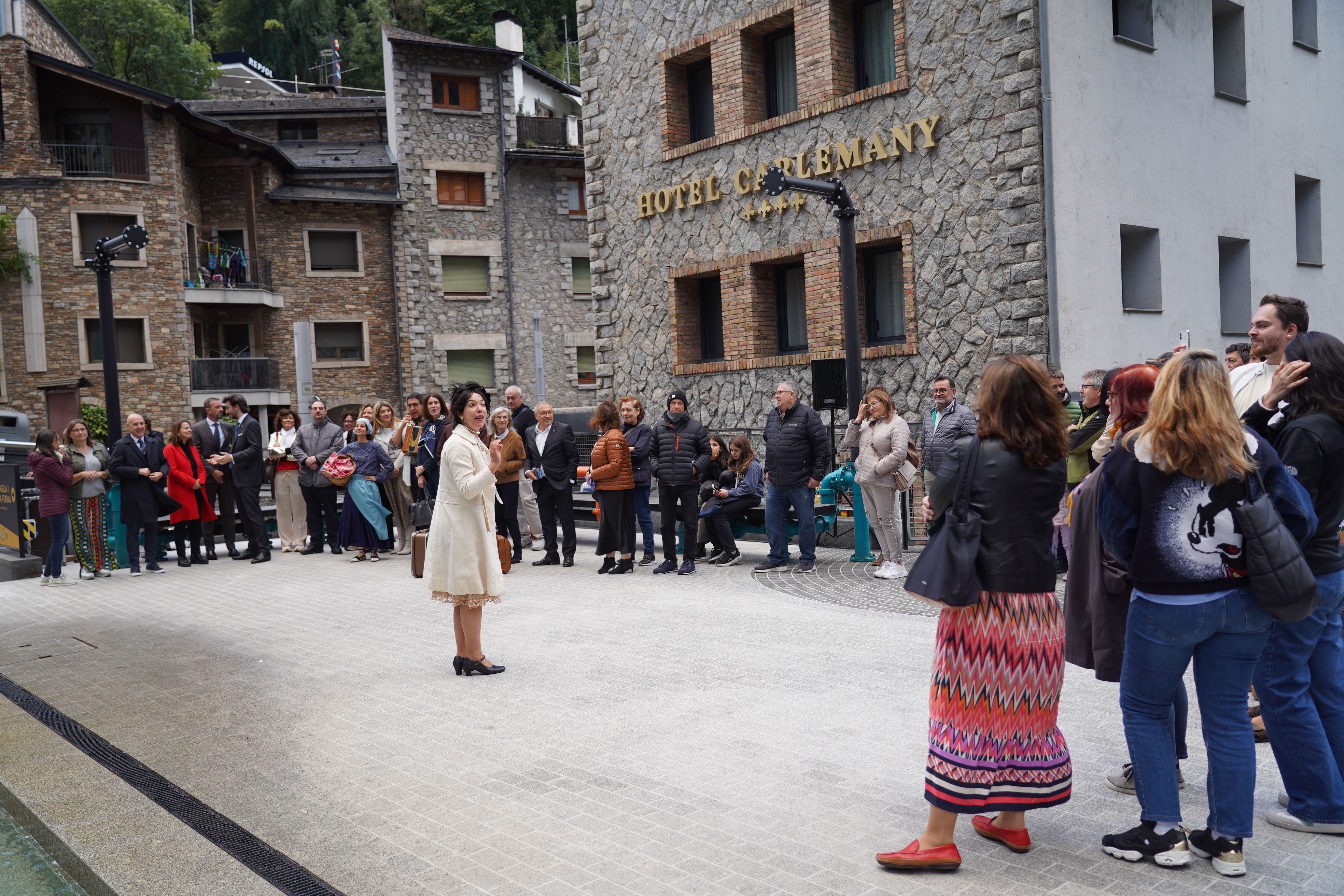 Un altre dels personatges que ha explicat històries als visitants. Un altre dels personatges que ha explicat històries als visitants.