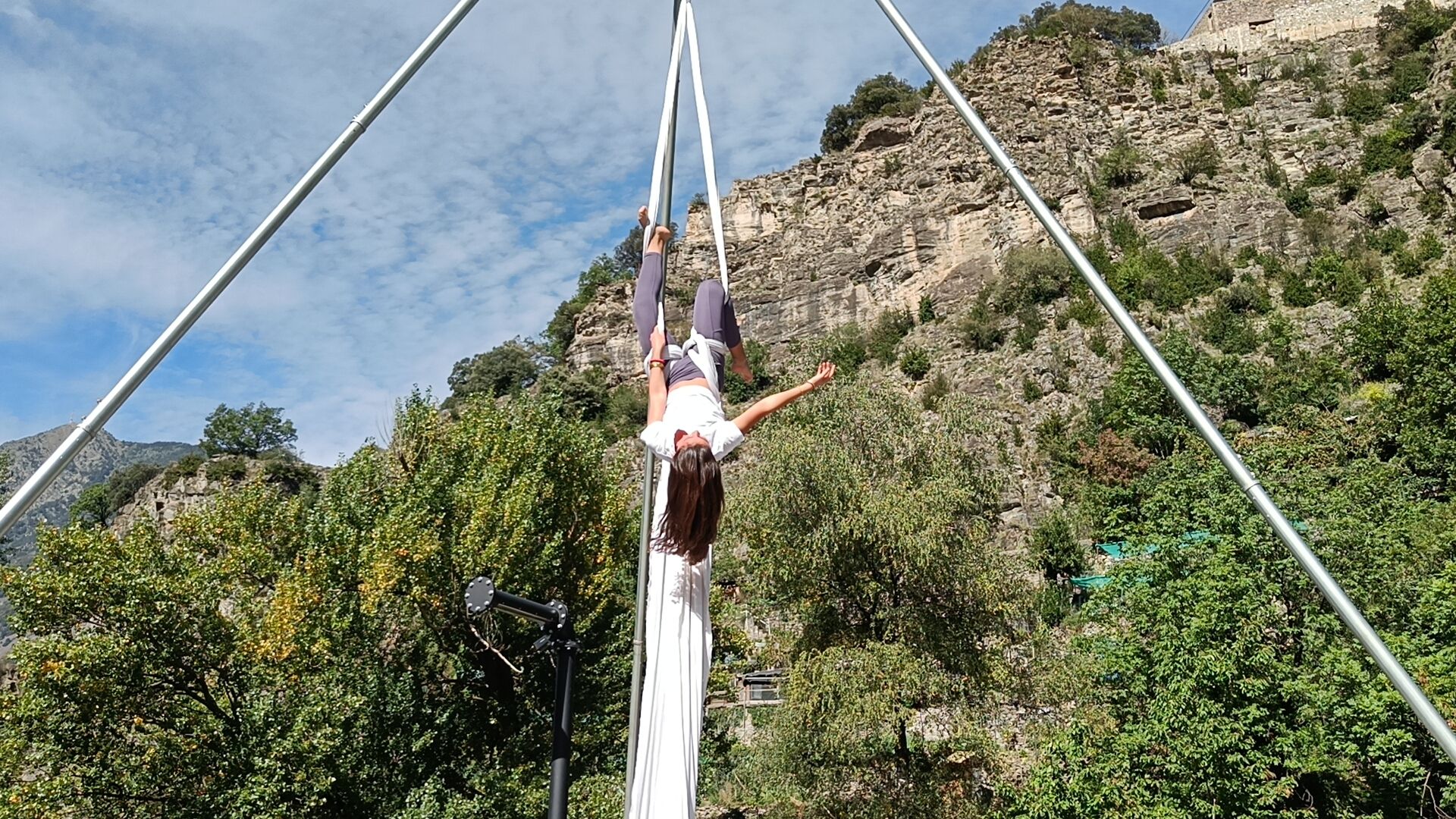 Mostra d'aeris i circ a la placeta del Madriu.