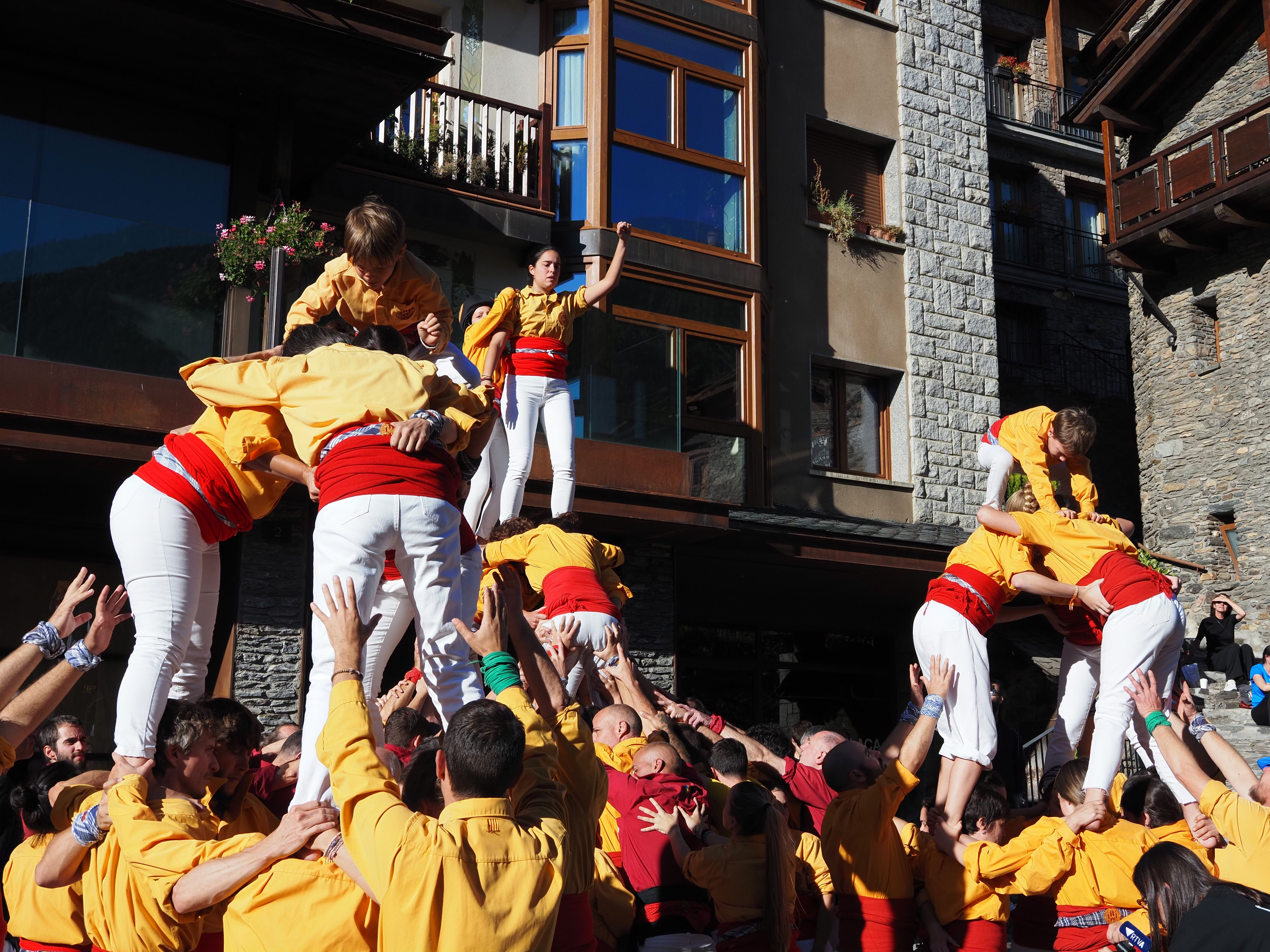 Actuació de la Muixeranga de Castelló. Actuació de la Muixeranga de Castelló.