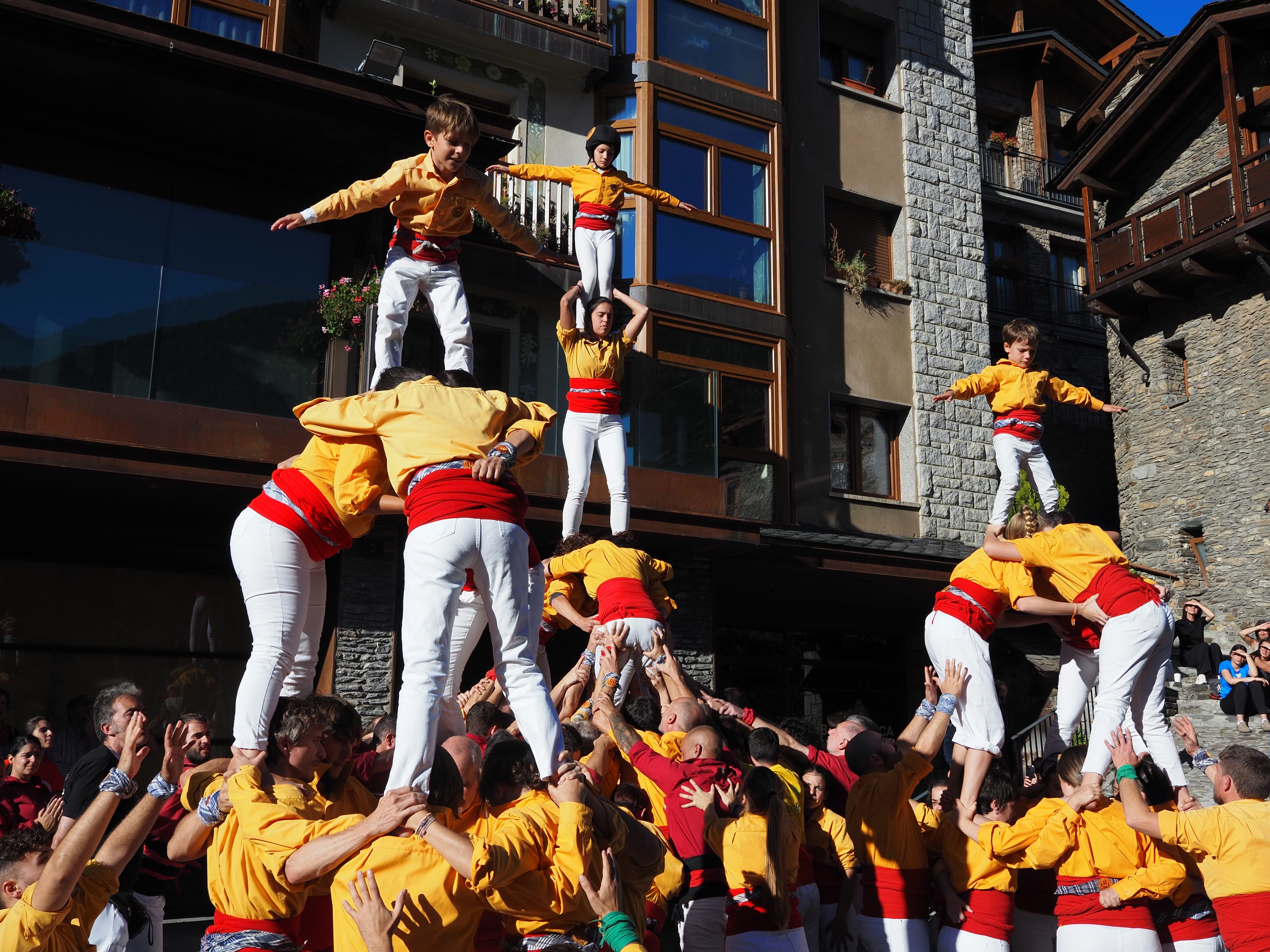Actuació de la Muixeranga de Castelló. Actuació de la Muixeranga de Castelló.