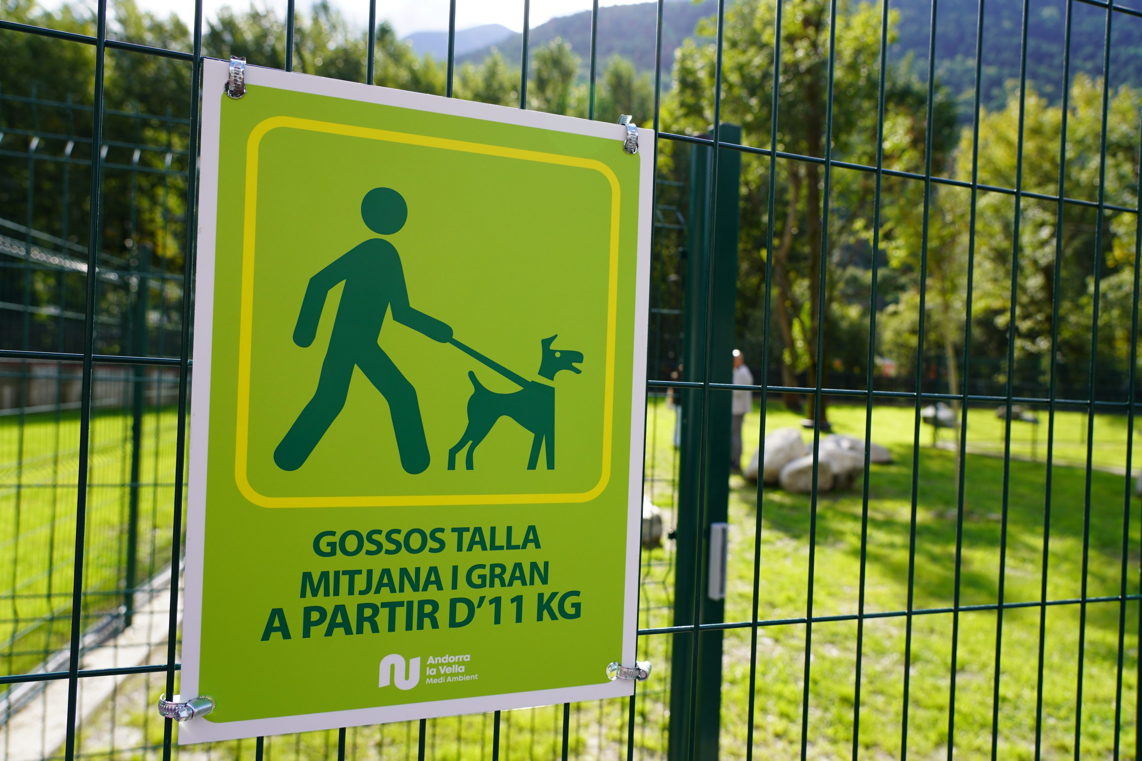 Un cartell per indicar quins animals poden accedir a l'espai. Un cartell per indicar quins animals poden accedir a l'espai.