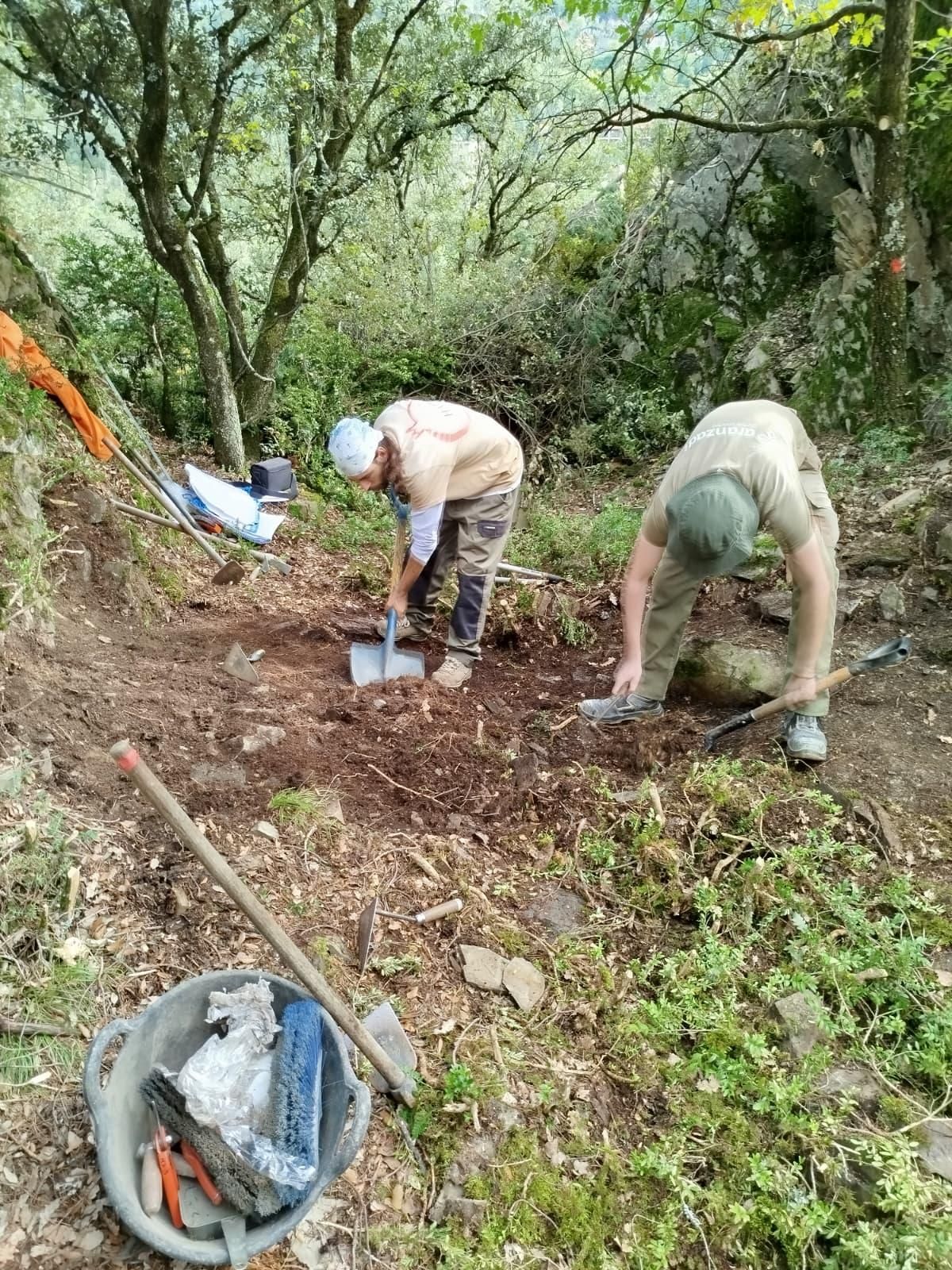 Intervenció arqueològica al Castell de Bragafolls.
