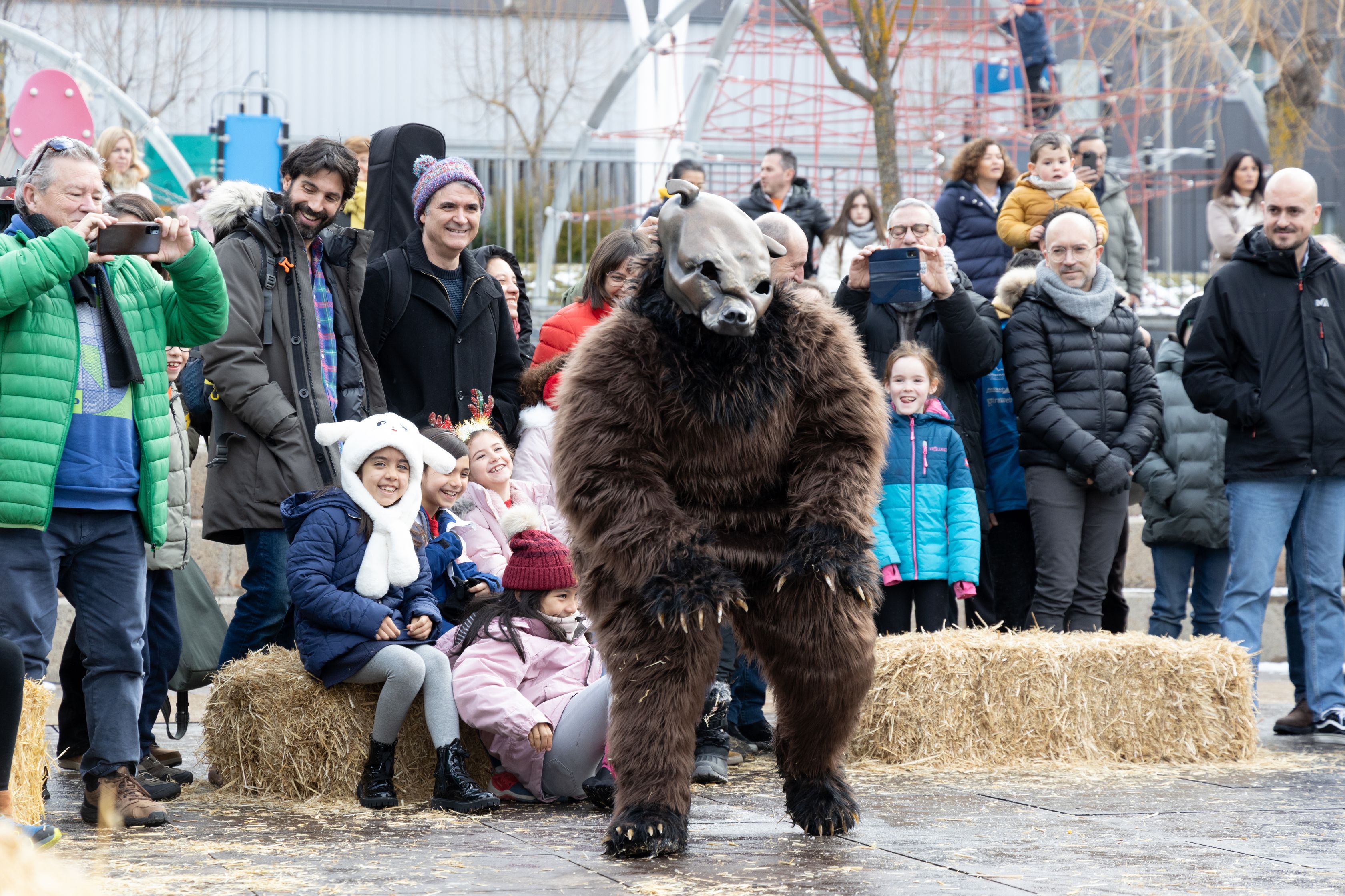 036 ossa vestit nou Lai Comu Ord