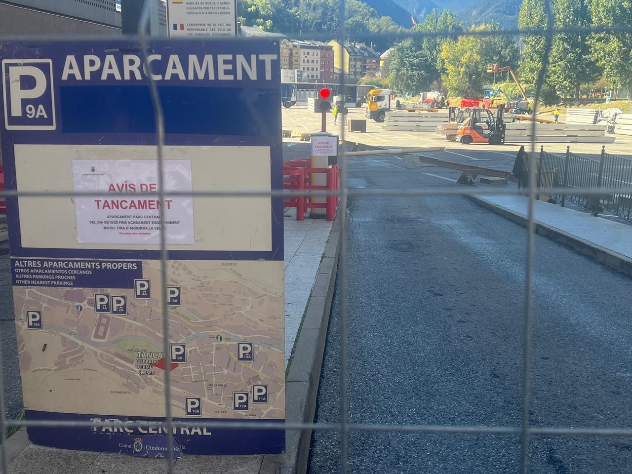 Avís de tancament del comú pel muntatge del recinte de la Fira d'Andorra la Vella.