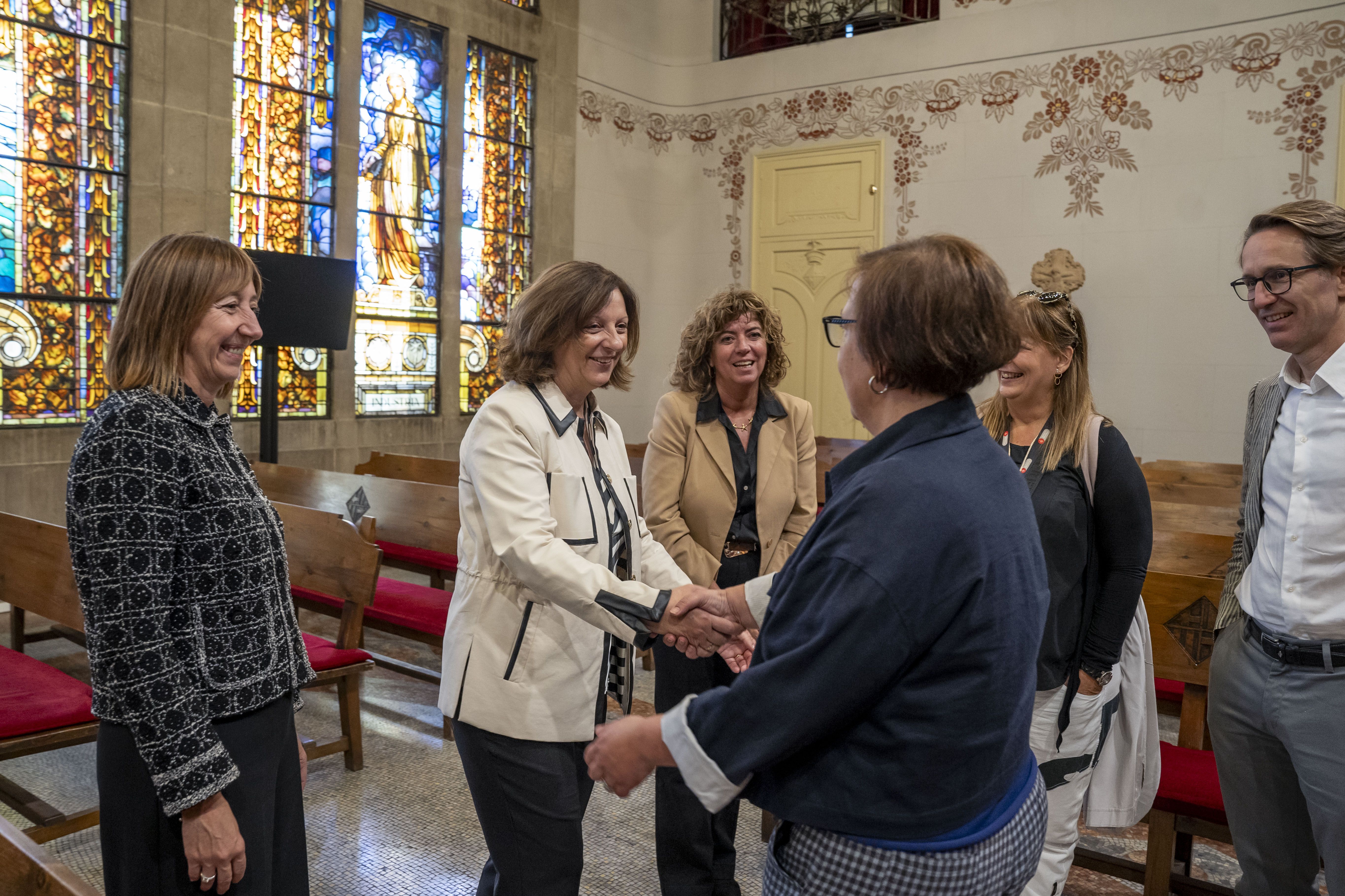 La secretària d’Estat d’Afers Socials, Ester Cervós, i la tinenta d’alcaldia de Drets Socials de Barcelona, Raquel Gil.