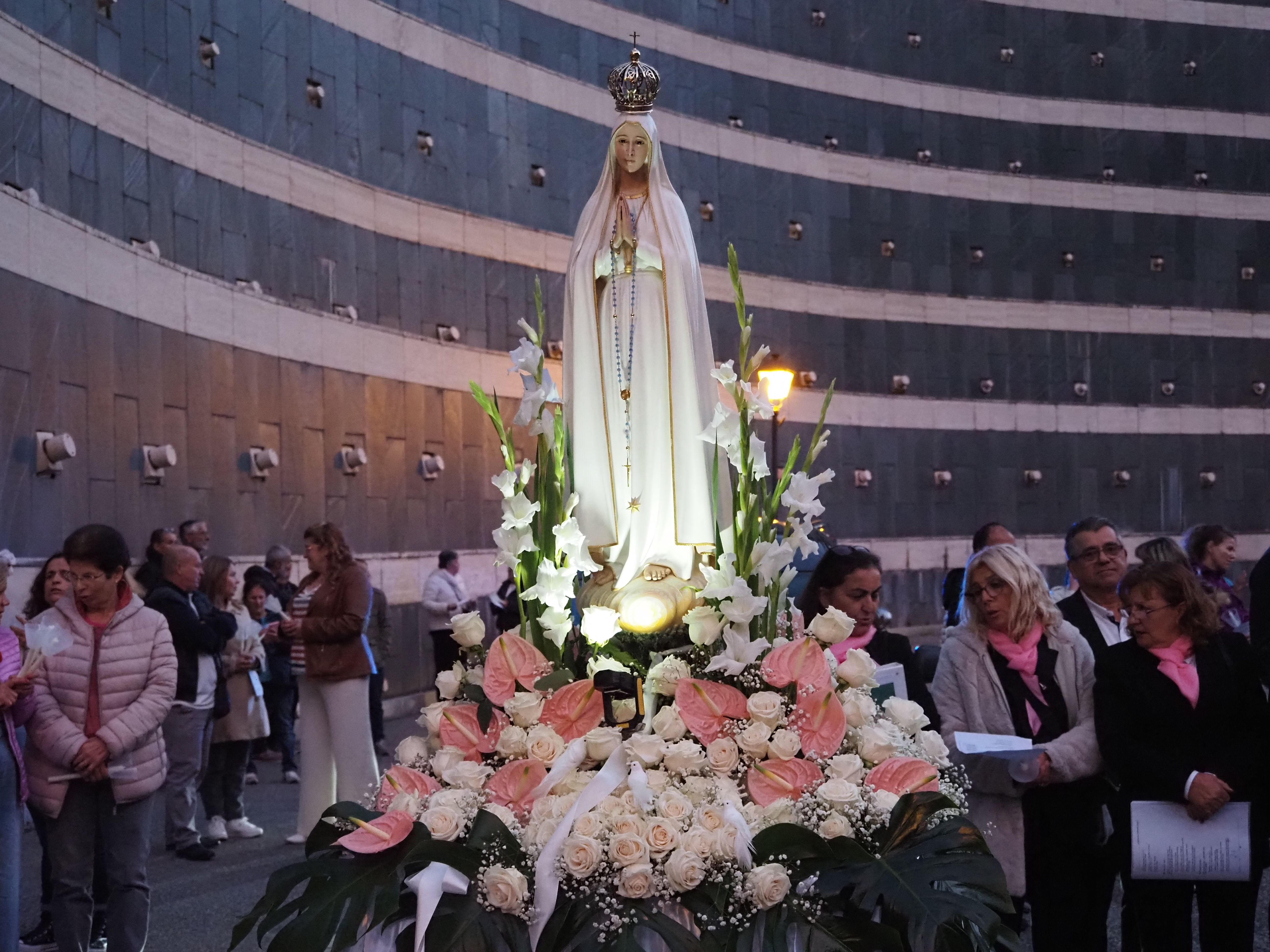 La verge abans que s'iniciés la peregrinació. La verge abans que s'iniciés la peregrinació.