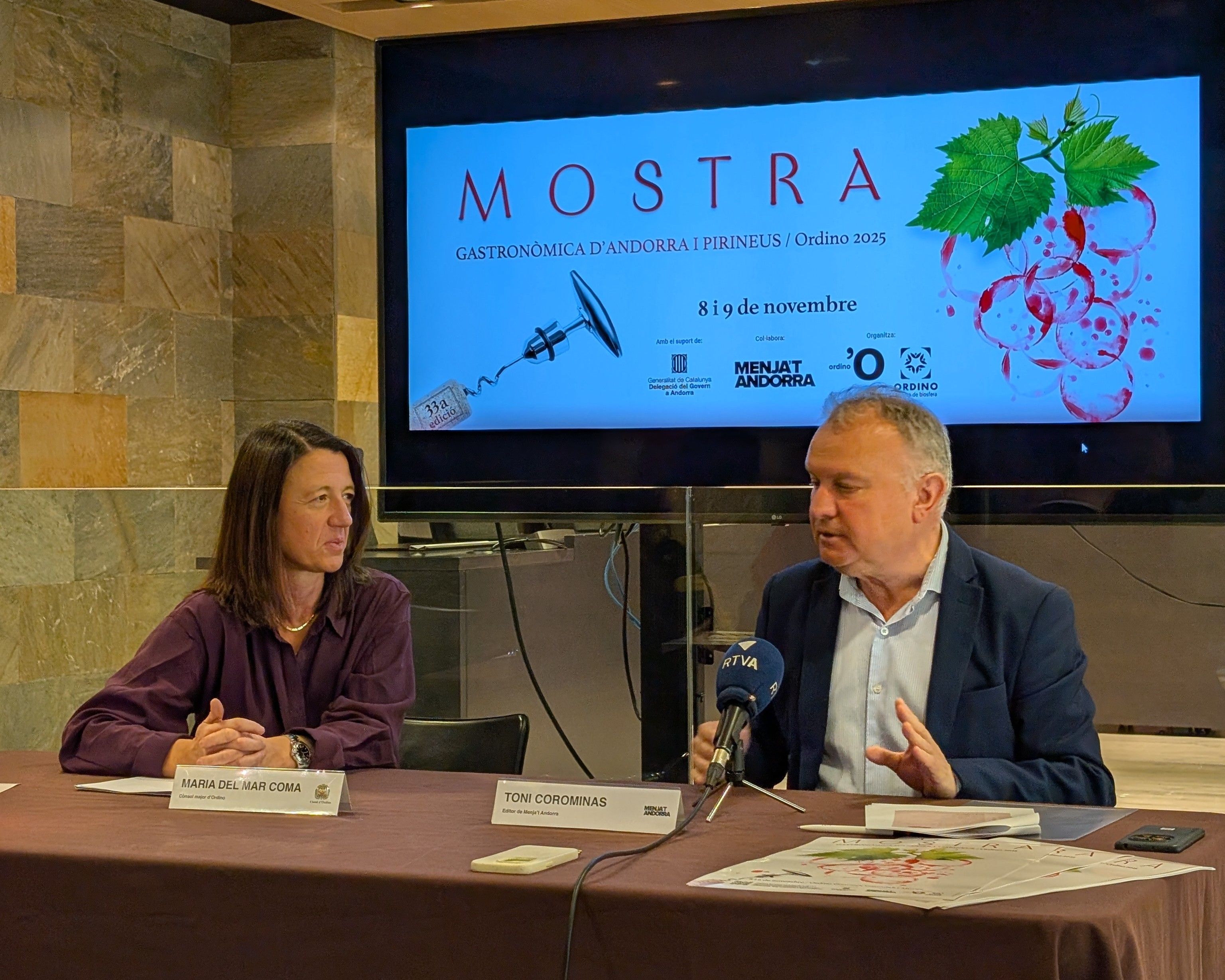 Maria del Mar Coma i Toni Corominas en la compareixença d'aquest matí.