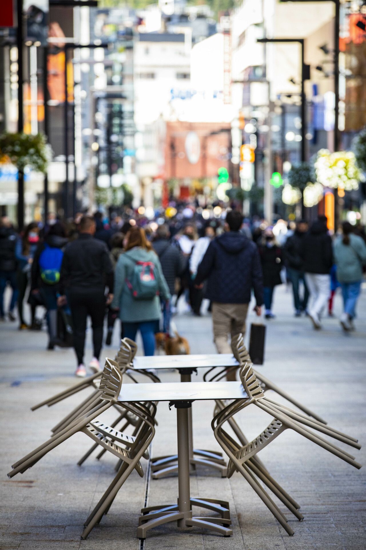 Suspensió temporal de noves llicències de terrasses a l'avinguda Meritxell.