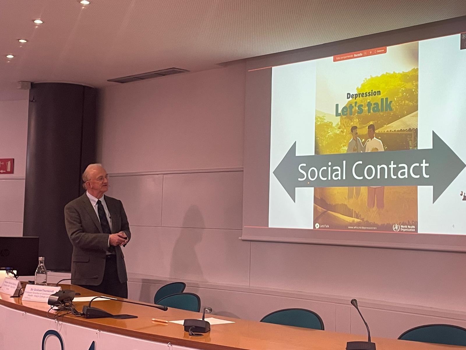 Thornicroft durant la conferència que ha ofert al SAAS.