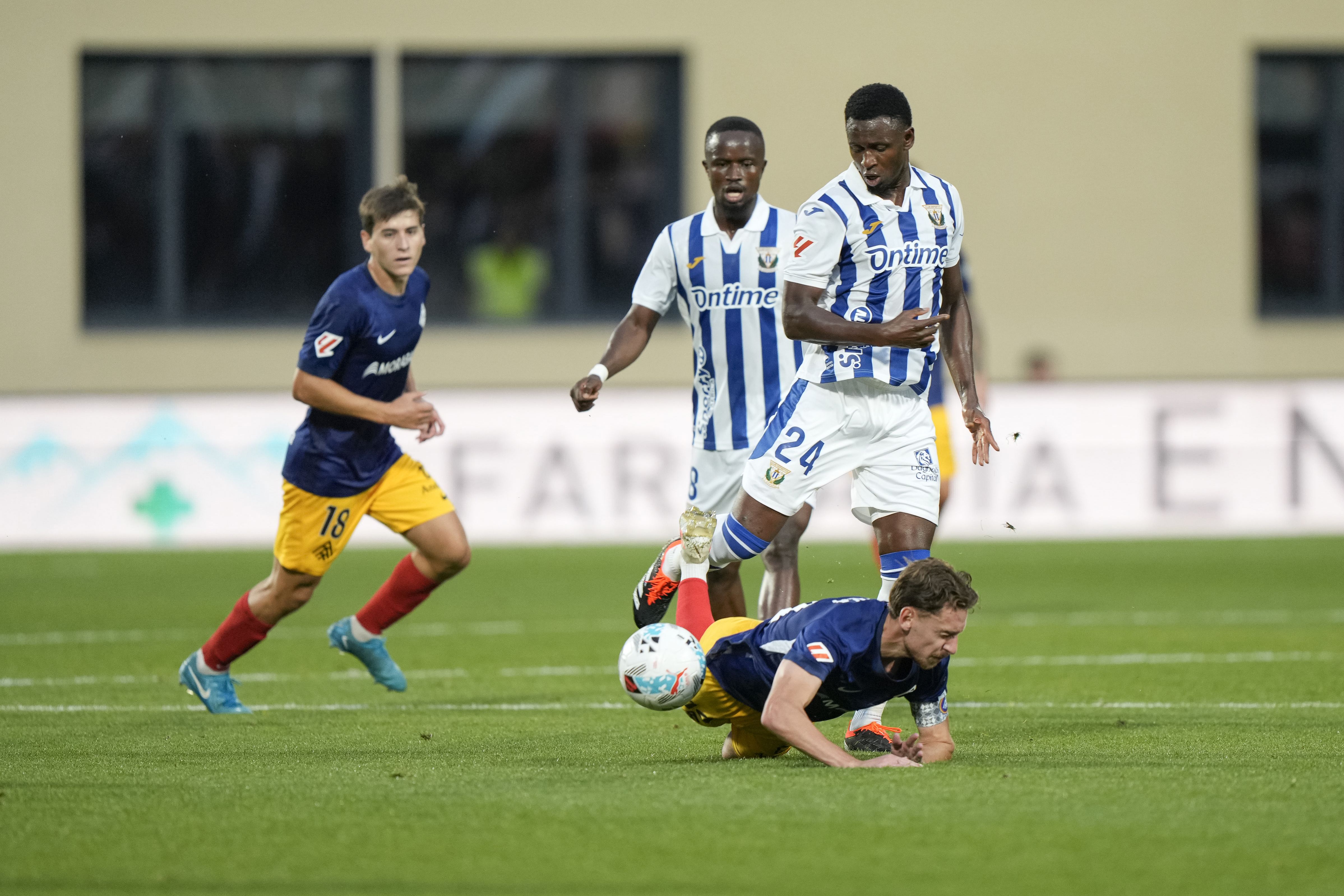 L'FC Andorra busca aixecar-se després de dues ensopegades consecutives.