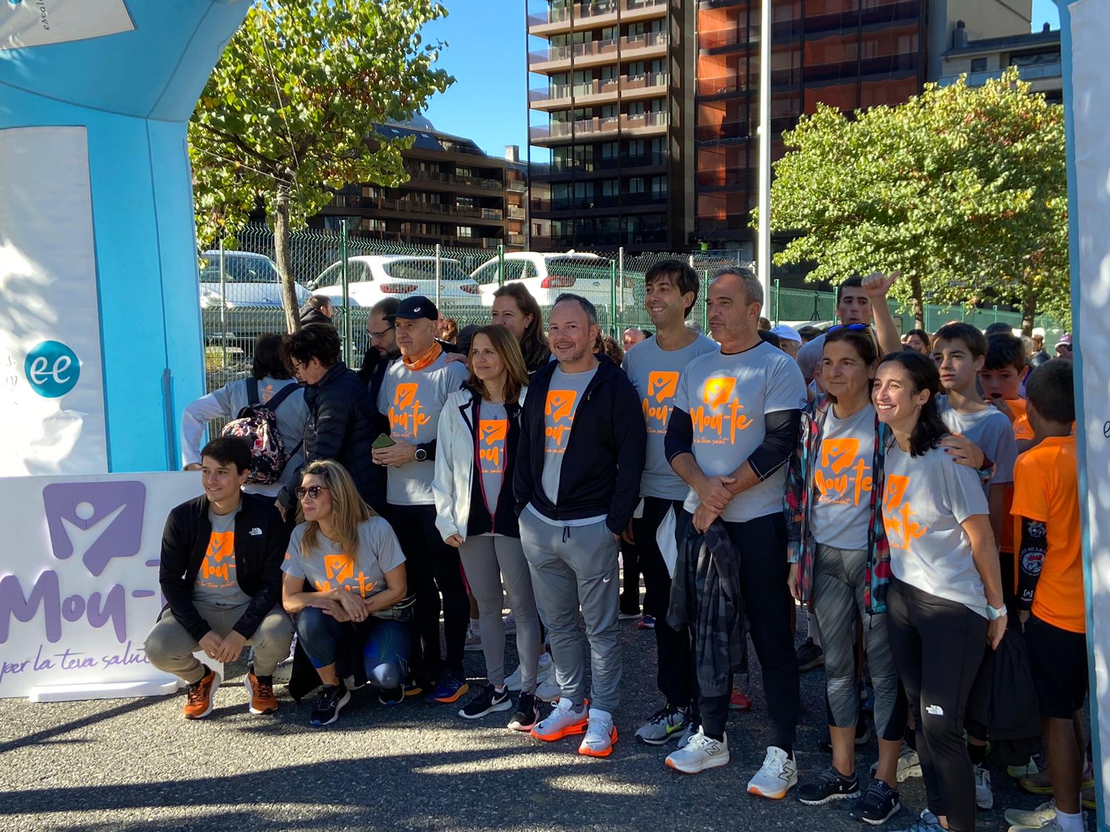 Les autoritats, en una foto a la sortida de Prat del Roure.