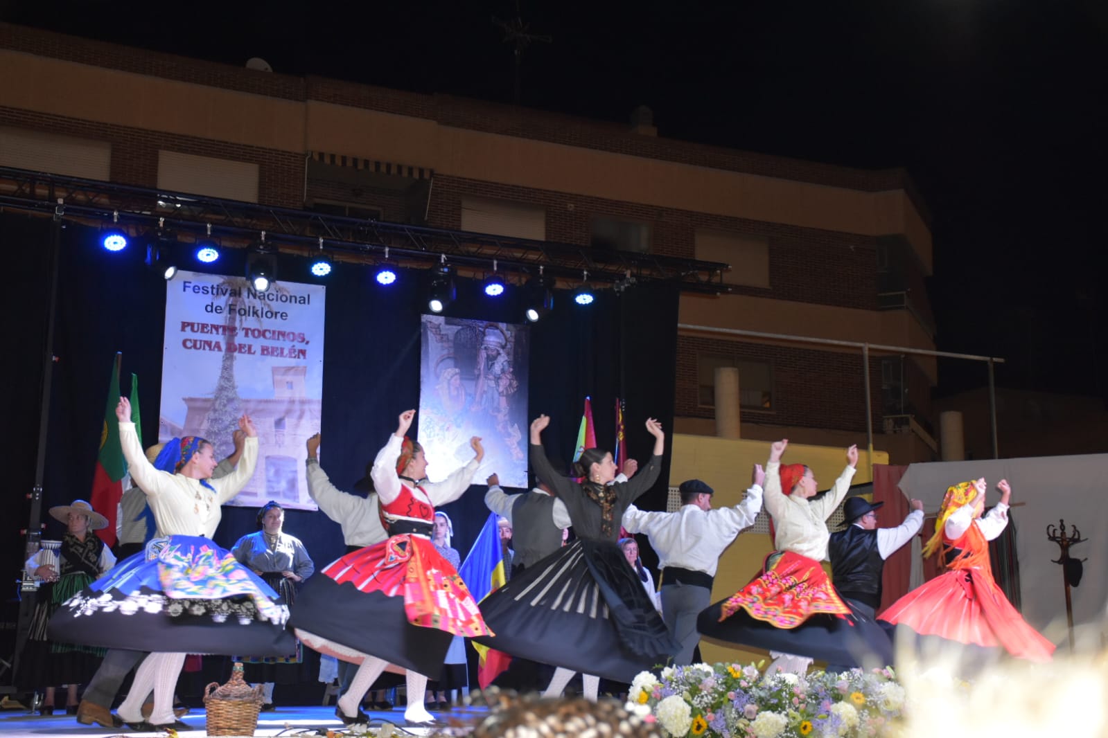 Els balls més típics de Portugal, a la mostra de folklore murciana. Els balls més típics de Portugal, a la mostra de folklore murciana.