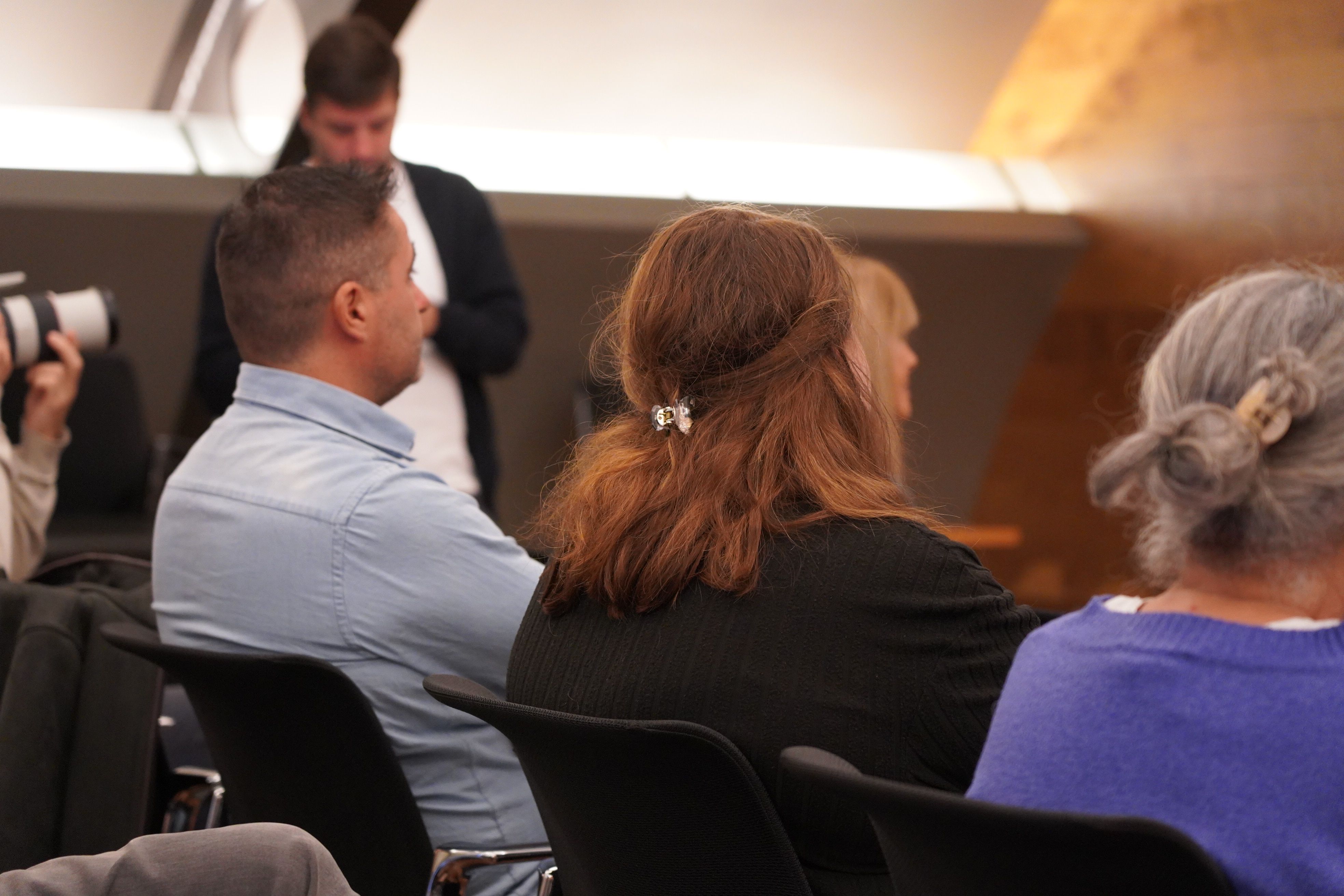 L'entrenador de la Nàdia, Alfonso Maltrana, present a la roda de premsa.