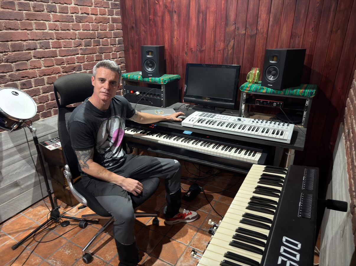 79FA2463 459A 4193 A1D1 BEFB3F1D2FED