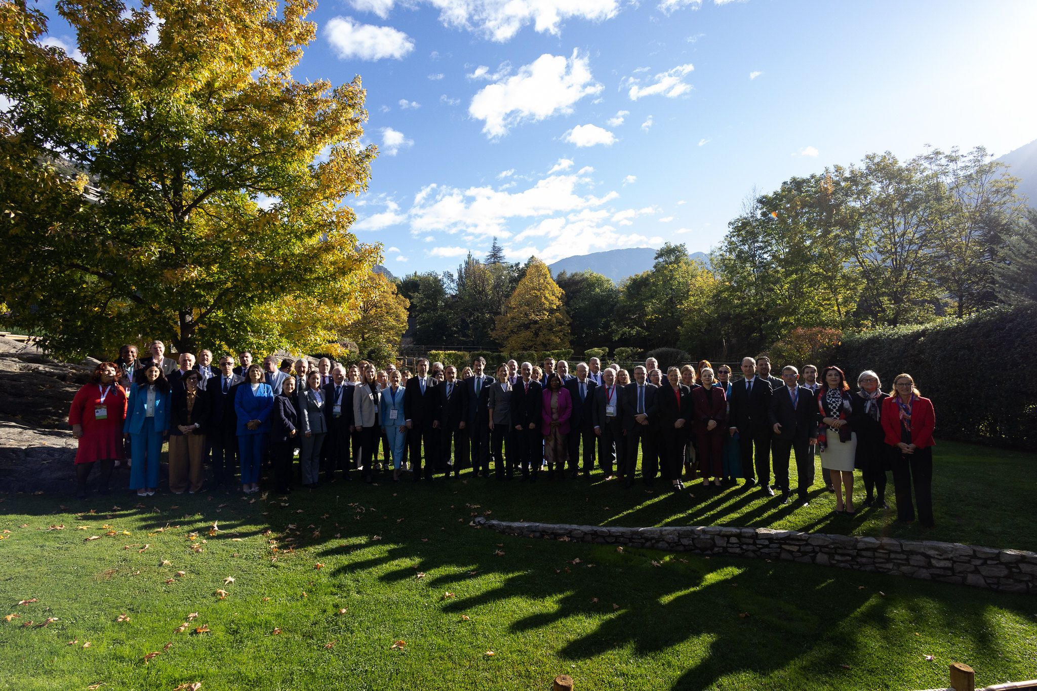 Foto oficial de tots els participants de l'assemblea. Foto oficial de tots els participants de l'assemblea.