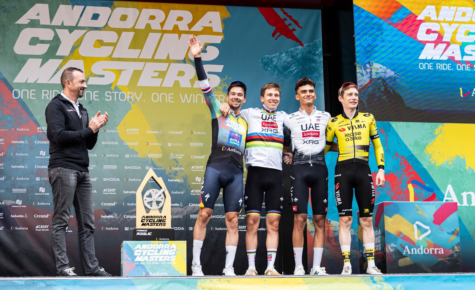 Jordi Torres aplaudeix els quatre ciclistes protagonistes de l'Andorra Cycling Masters.