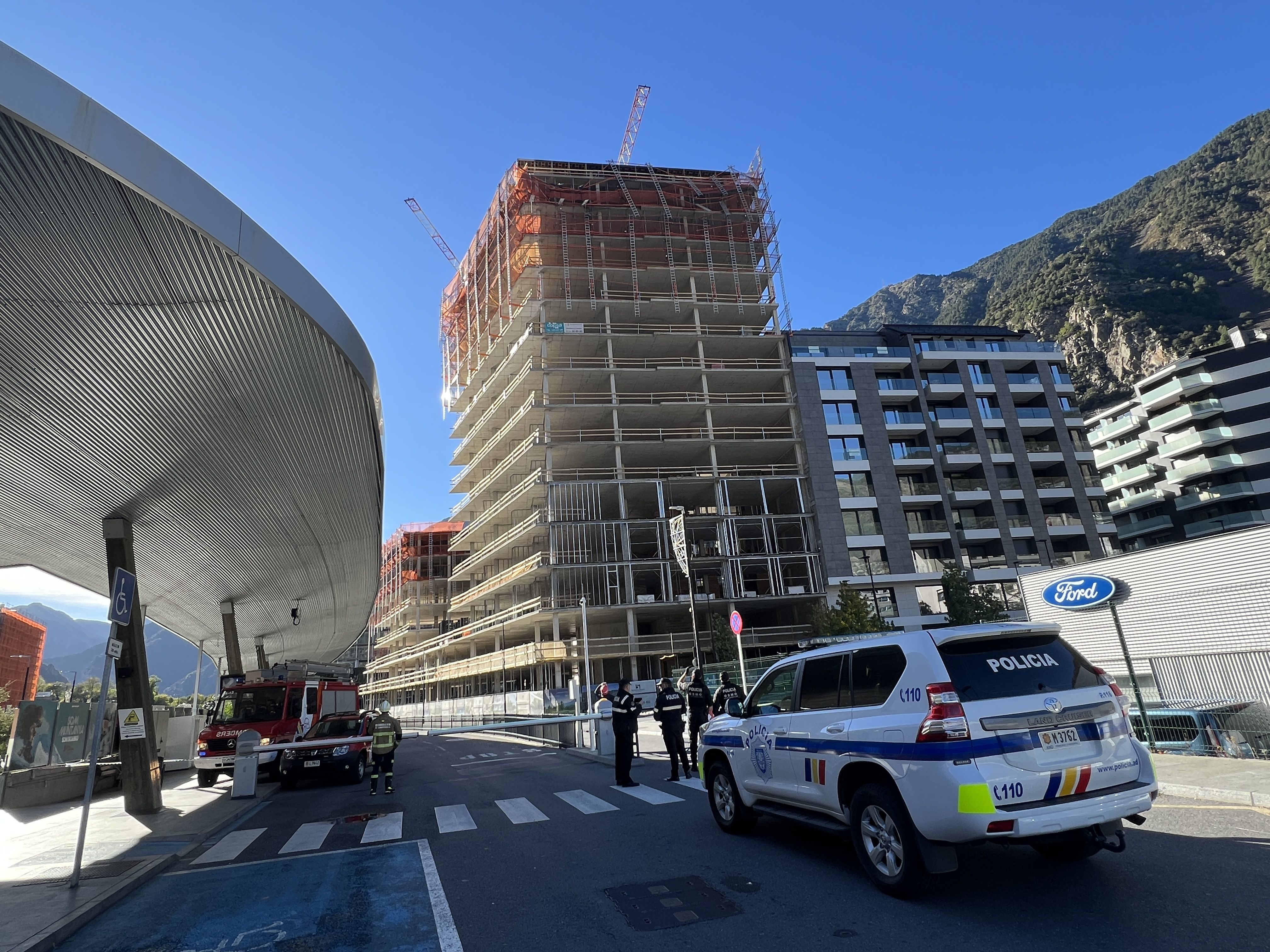 Les dotacions d'emergència a la zona.