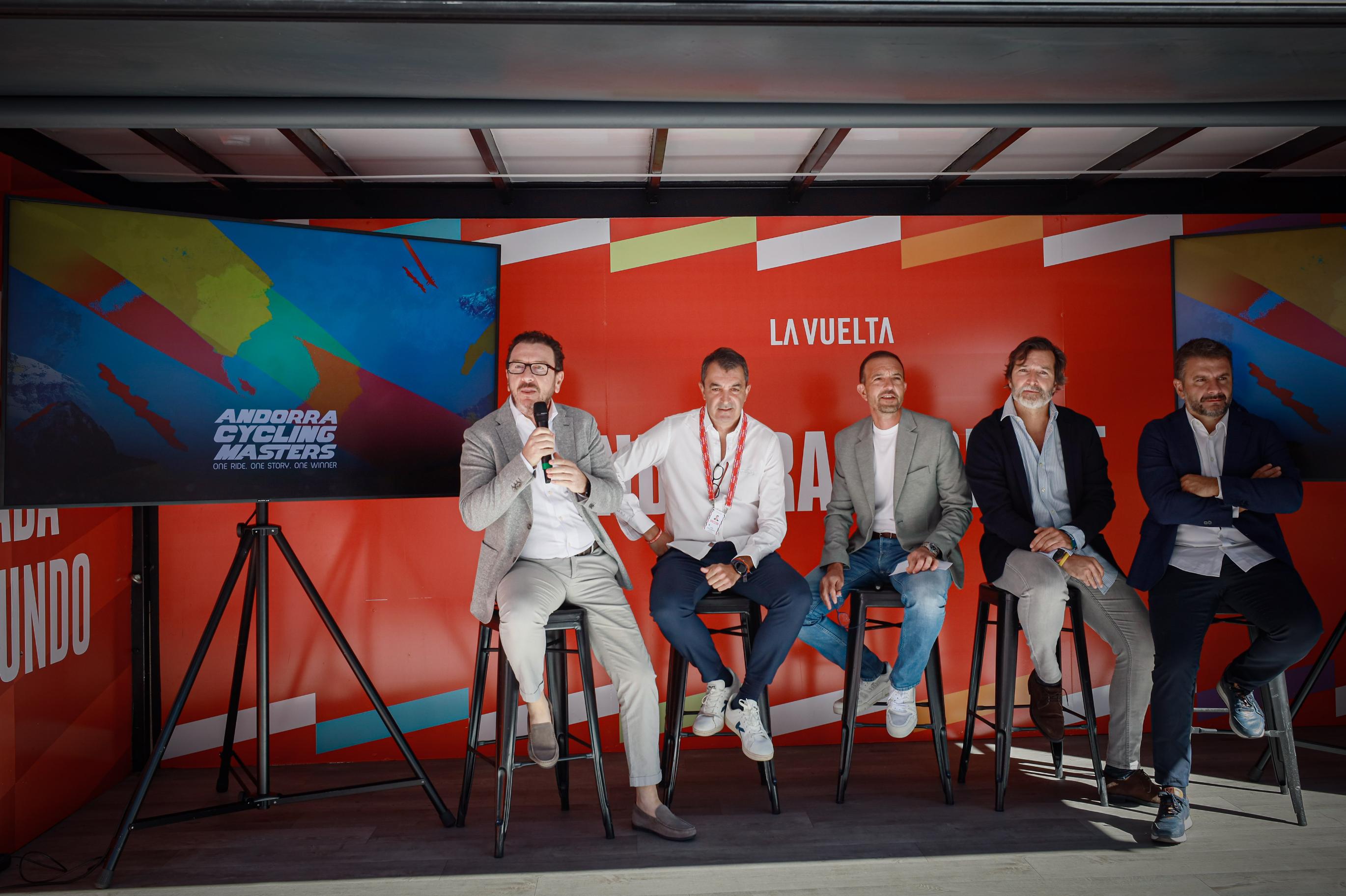 Betim Budzaku, director gerent d'Andorra Turisme, durant la presentació de l'Andorra Cycling Masters.
