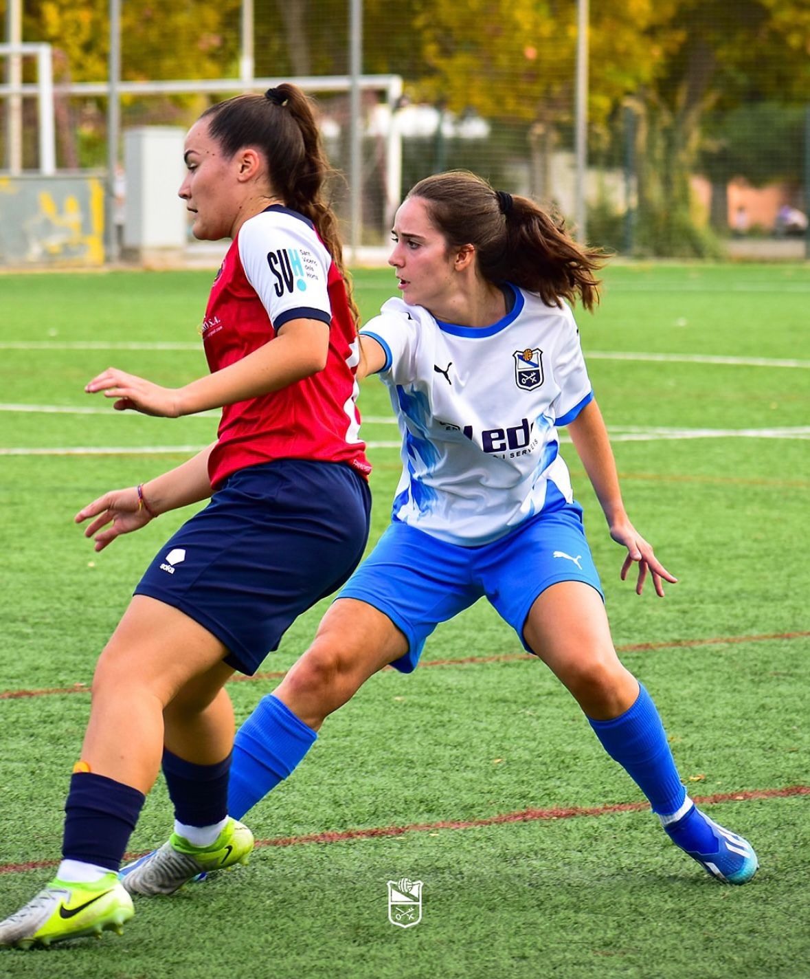 Un duel d'aquesta temporada de Moles vestint els colors de l'AE Prat.