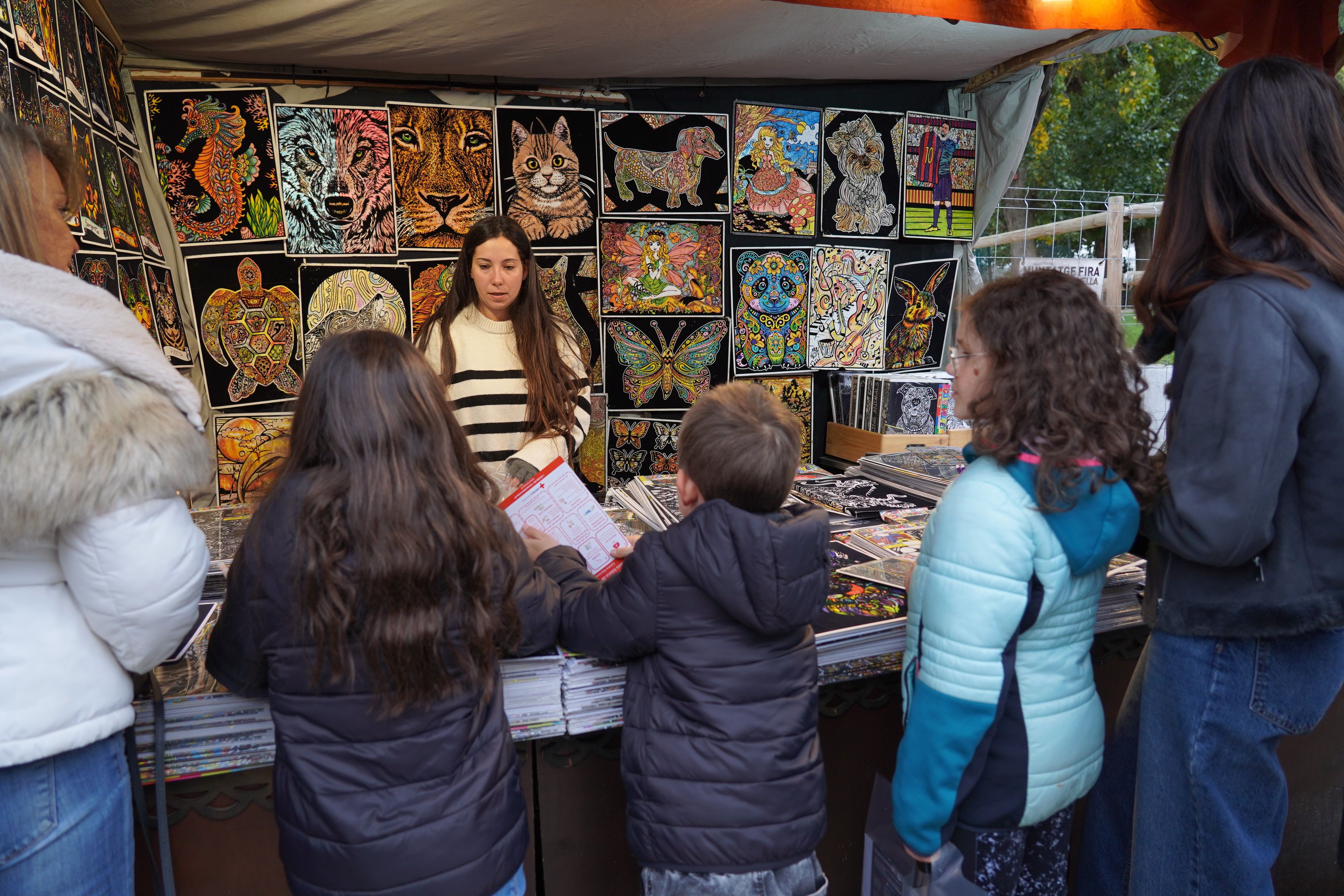 Dibuixos per pintar pels més joves. Dibuixos per pintar pels més joves.