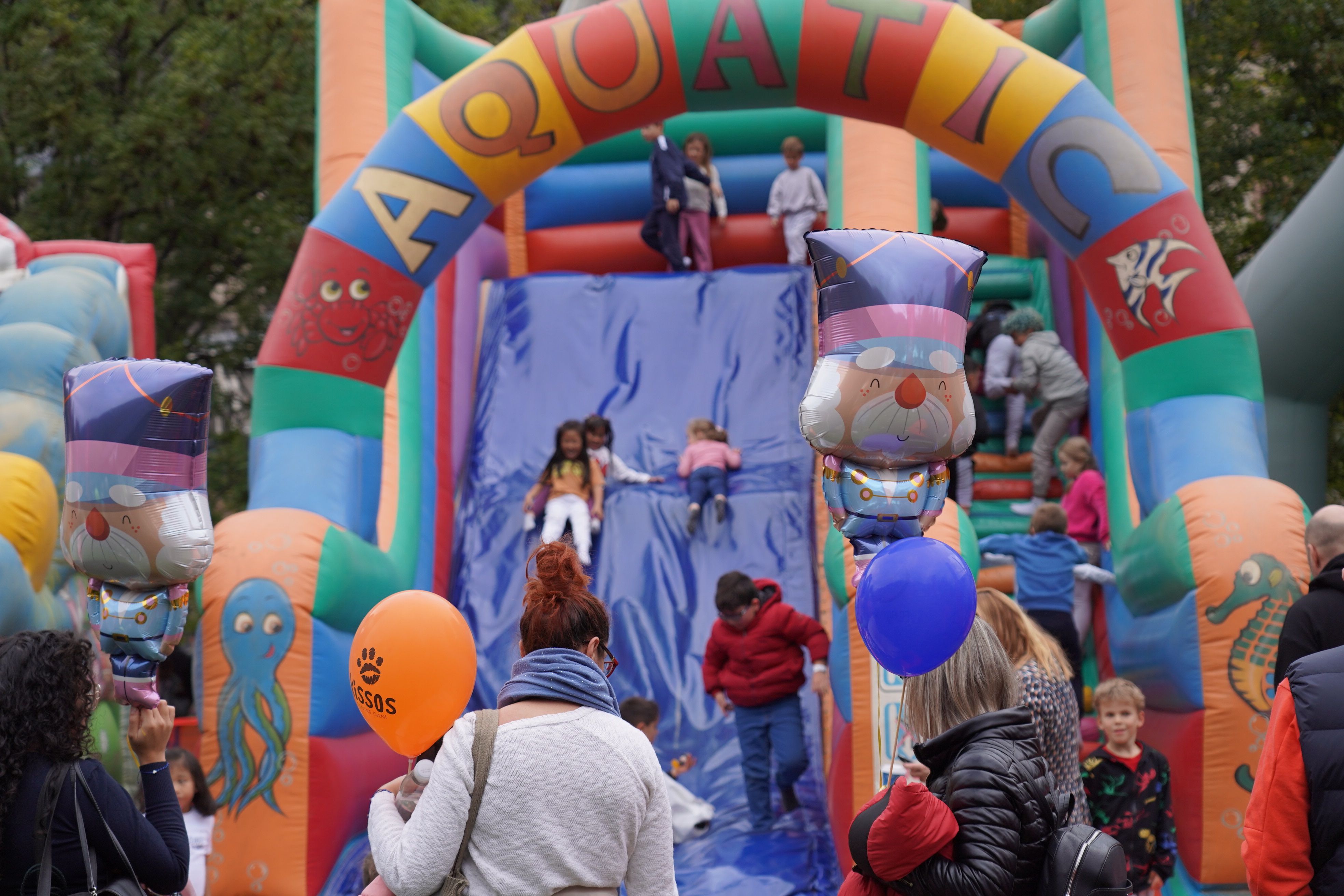 Inflables perquè puguin saltar i divertir-se Inflables perquè puguin saltar i divertir-se