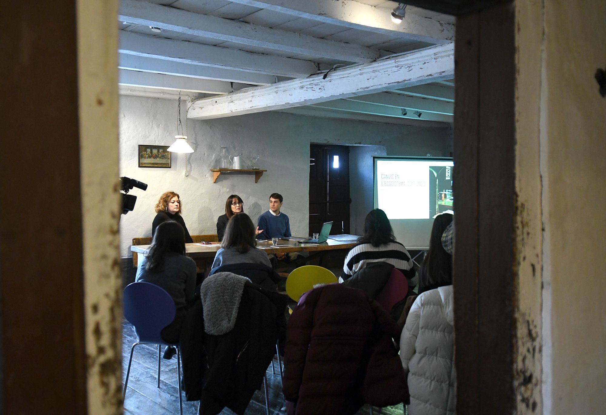 Mònica Bonell amb Joan-Marc Joval i Ruth Casabella en la presentació del projecte estratègic de museus i monuments.