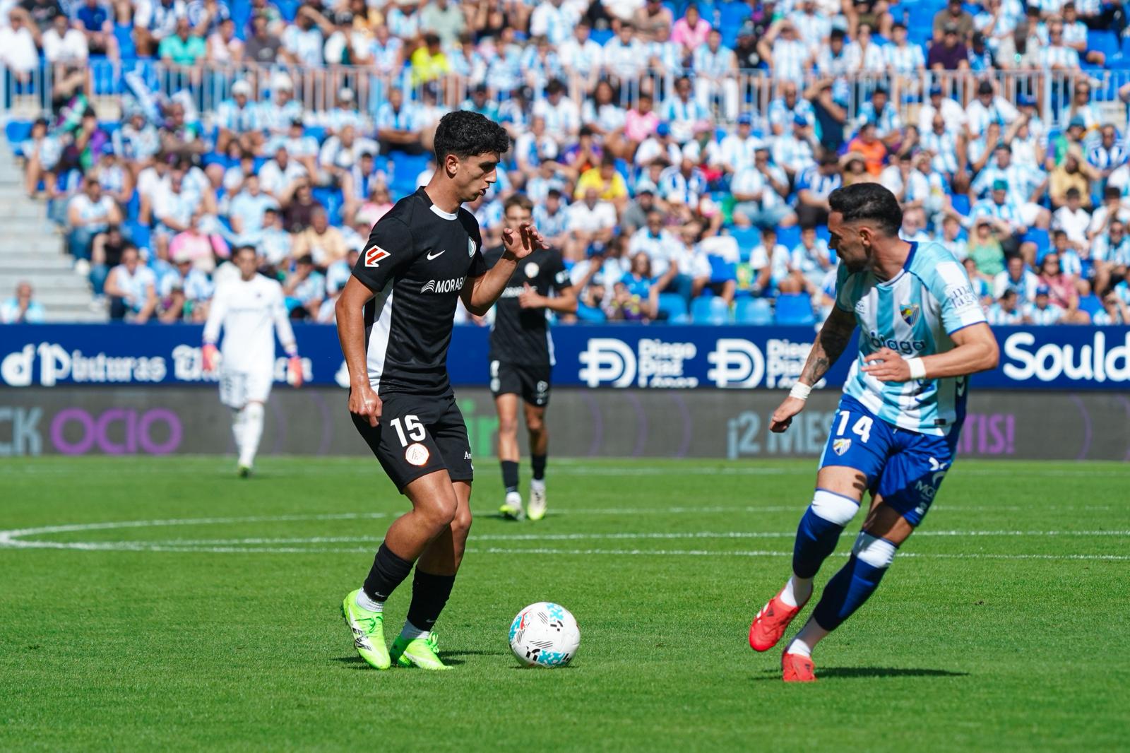 Un xut al travesser d'Olabarrieta podria haver canviat el partit, però no ha estat el dia dels tricolors. Un xut al travesser d'Olabarrieta podria haver canviat el partit, però no ha estat el dia dels tricolors.