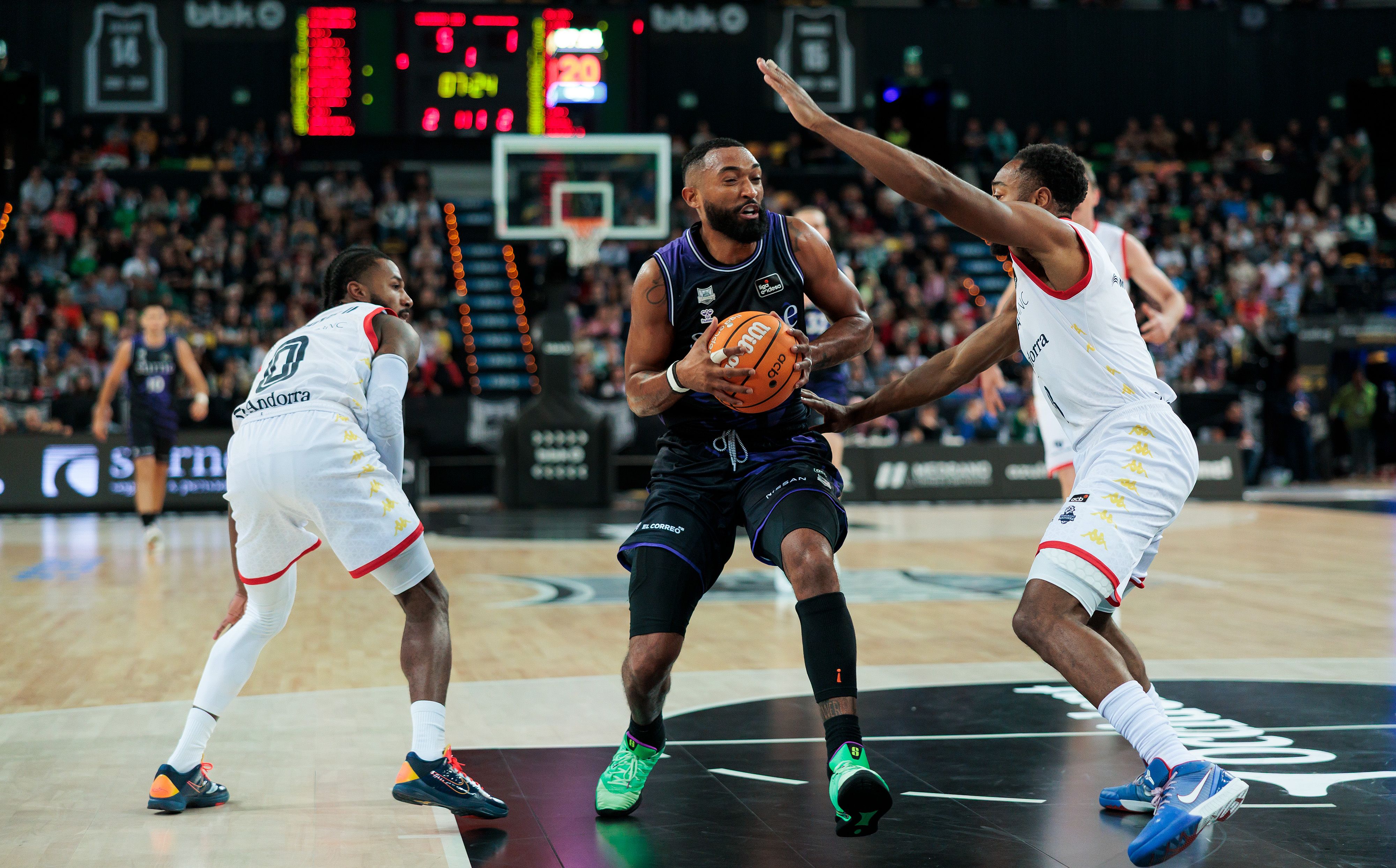 Hilliard, autor de 12 punts, un dels perills ofensiu del Bilbao.