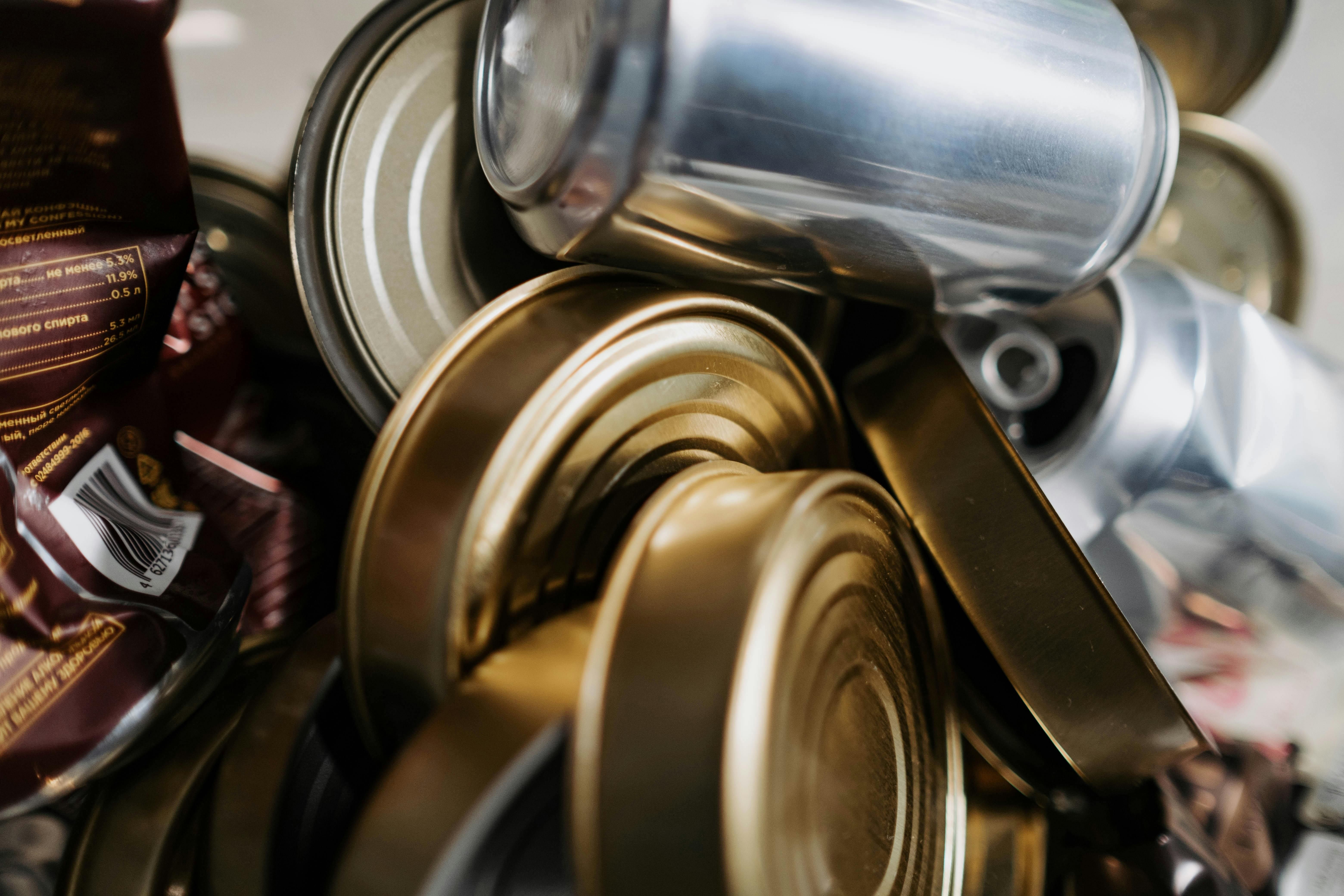 El funcionari s'apropiava normalment de ferralla i se la venia.