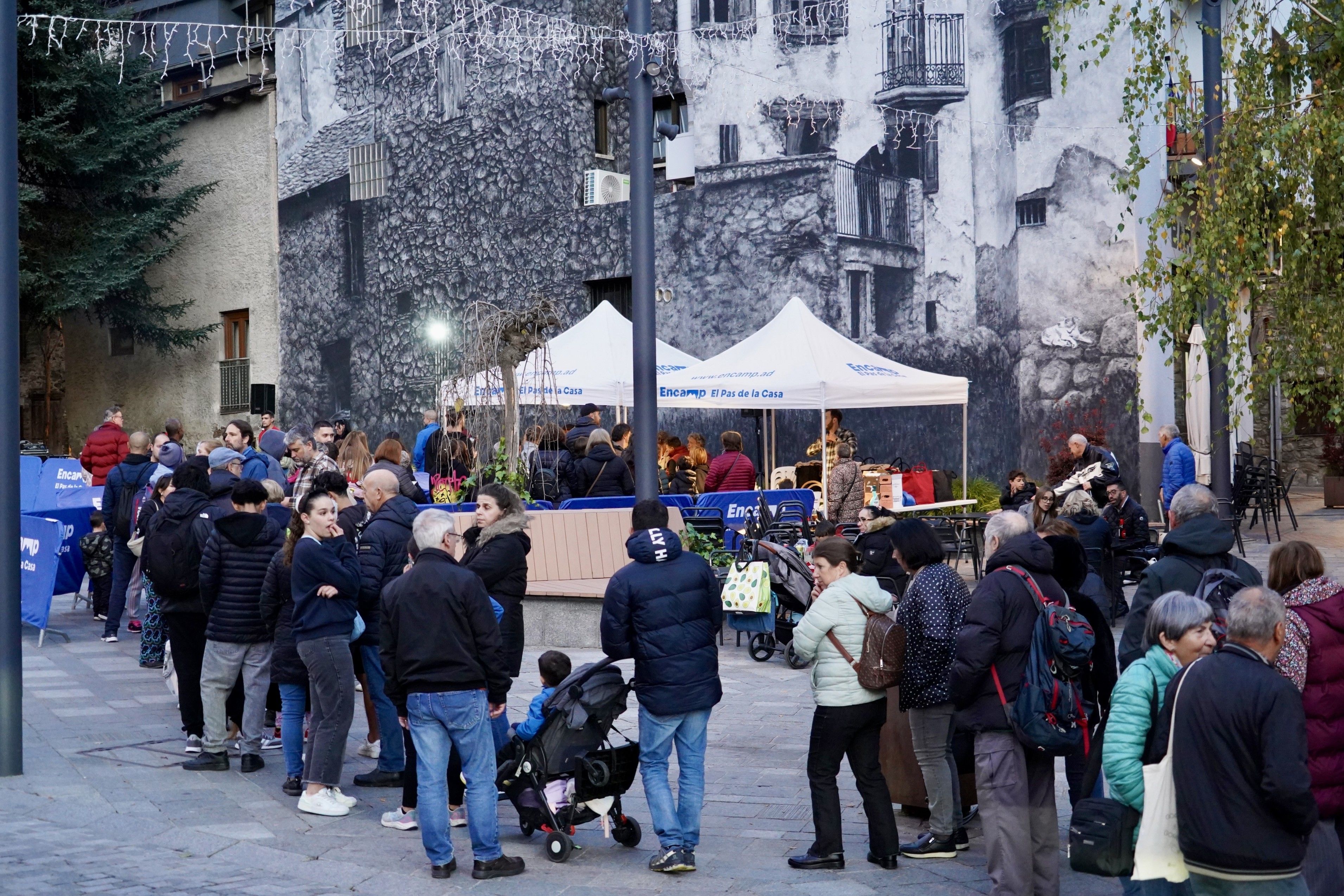 Una imatge de la castanyada popular d’Encamp. Comú d'Encamp Una imatge de la castanyada popular d’Encamp. Comú d'Encamp