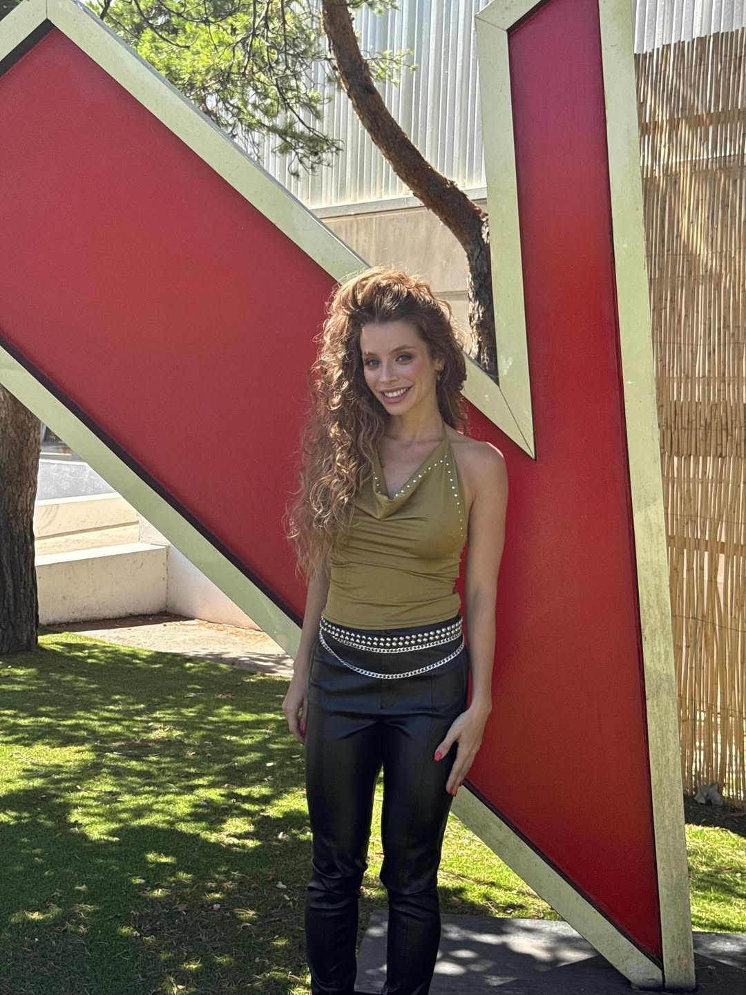 Caerte. Levantarte. Caerte. Levantarte. Caerte. Levantarte.Caerse para levantarse.Cerrar un capi (1)