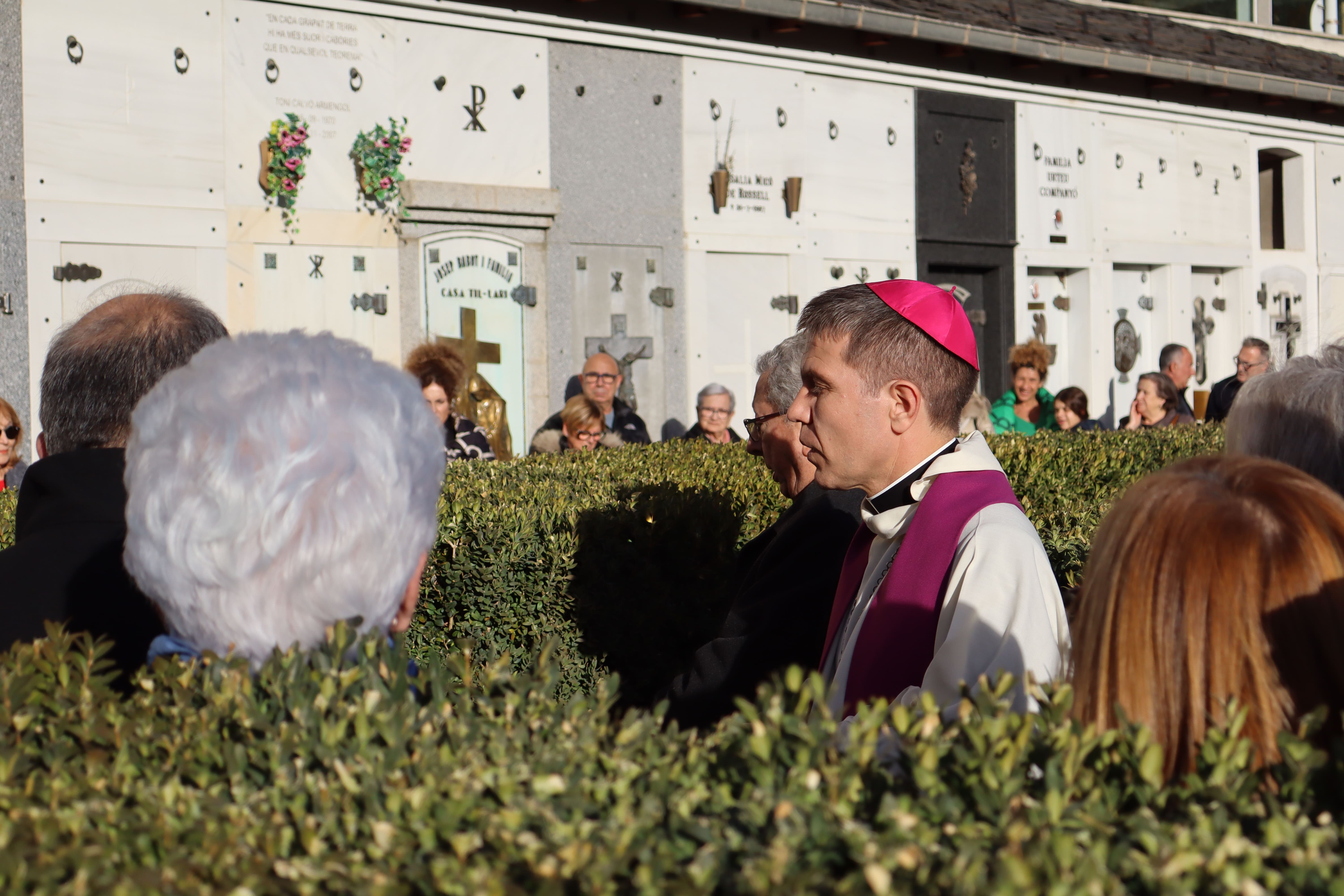 El copríncep episcopal, Mn. Josep-Lluís Serrano Pentinat. El copríncep episcopal, Mn. Josep-Lluís Serrano Pentinat.