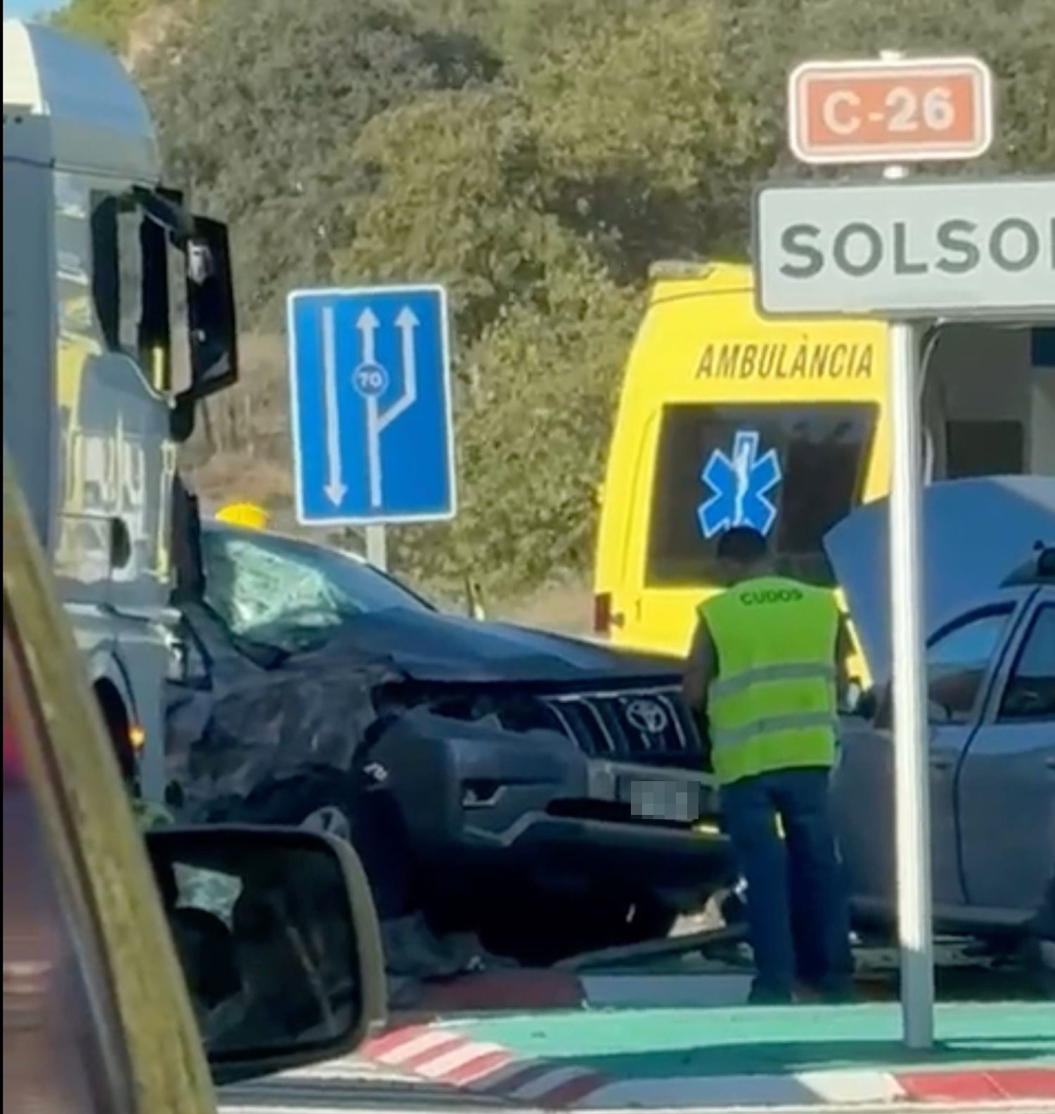 L'accident ha estat fort i ha obligat a tallar la C-14.