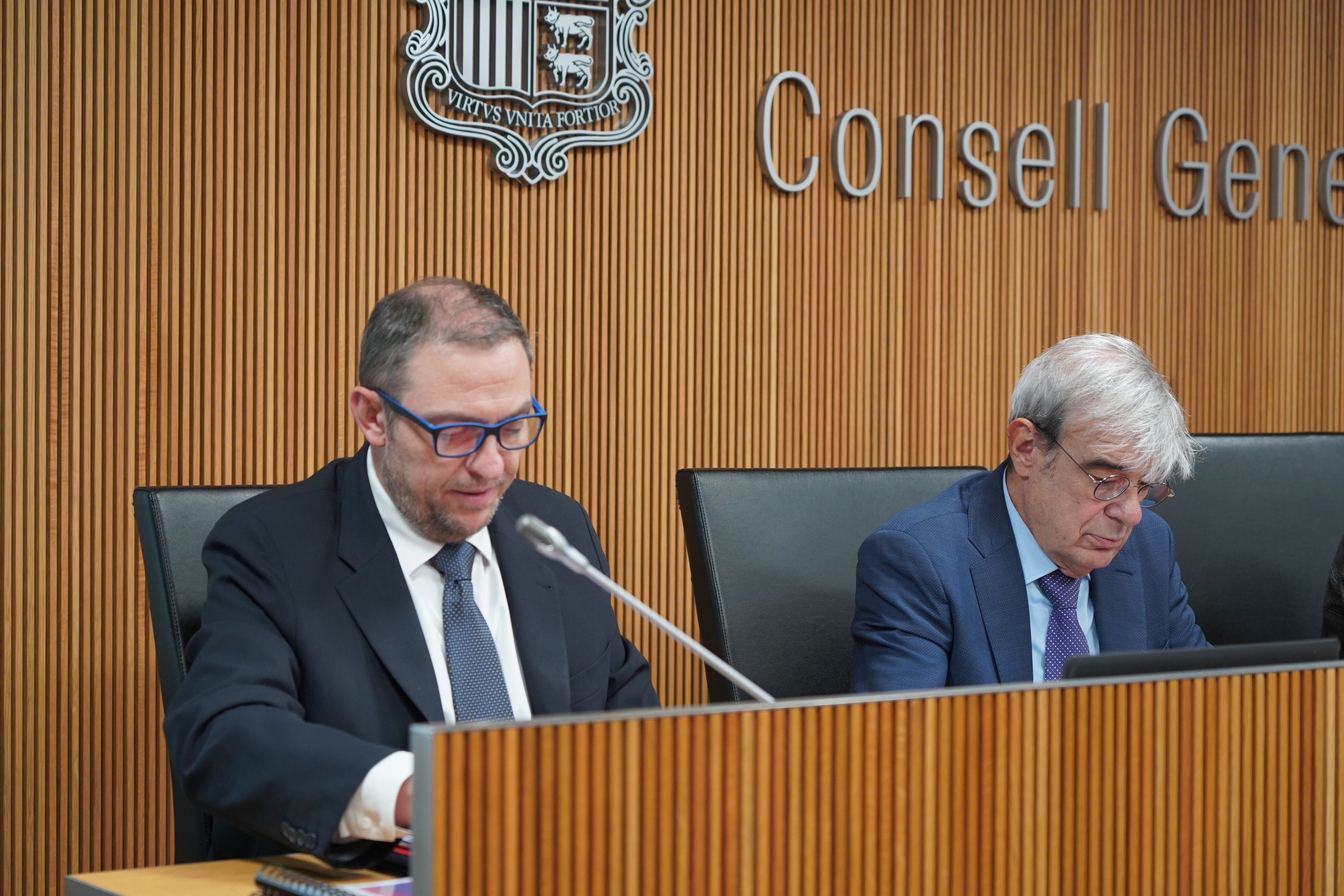 El secretari d’Estat, Joan Anton Bardina, i el ministre d’Educació, Ladislau Baró. El secretari d’Estat, Joan Anton Bardina, i el ministre d’Educació, Ladislau Baró.