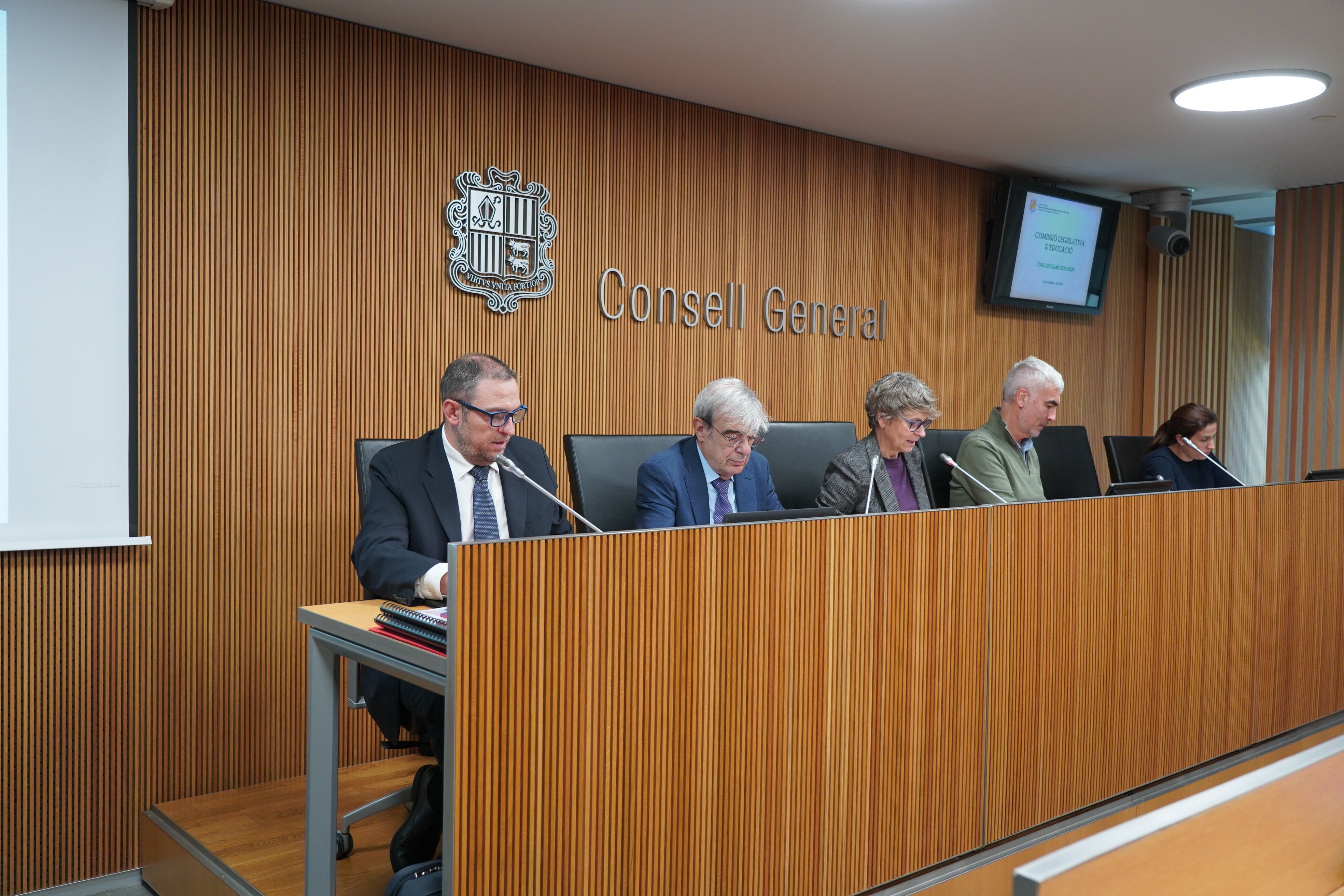 Compareixença de Ladislau Baró Solà, Ministre de Relacions Institucionals, Educació i Universitats per informar sobre l’inici del curs escolar 2025- 2026. Compareixença de Ladislau Baró Solà, Ministre de Relacions Institucionals, Educació i Universitats per informar sobre l’inici del curs escolar 2025- 2026.