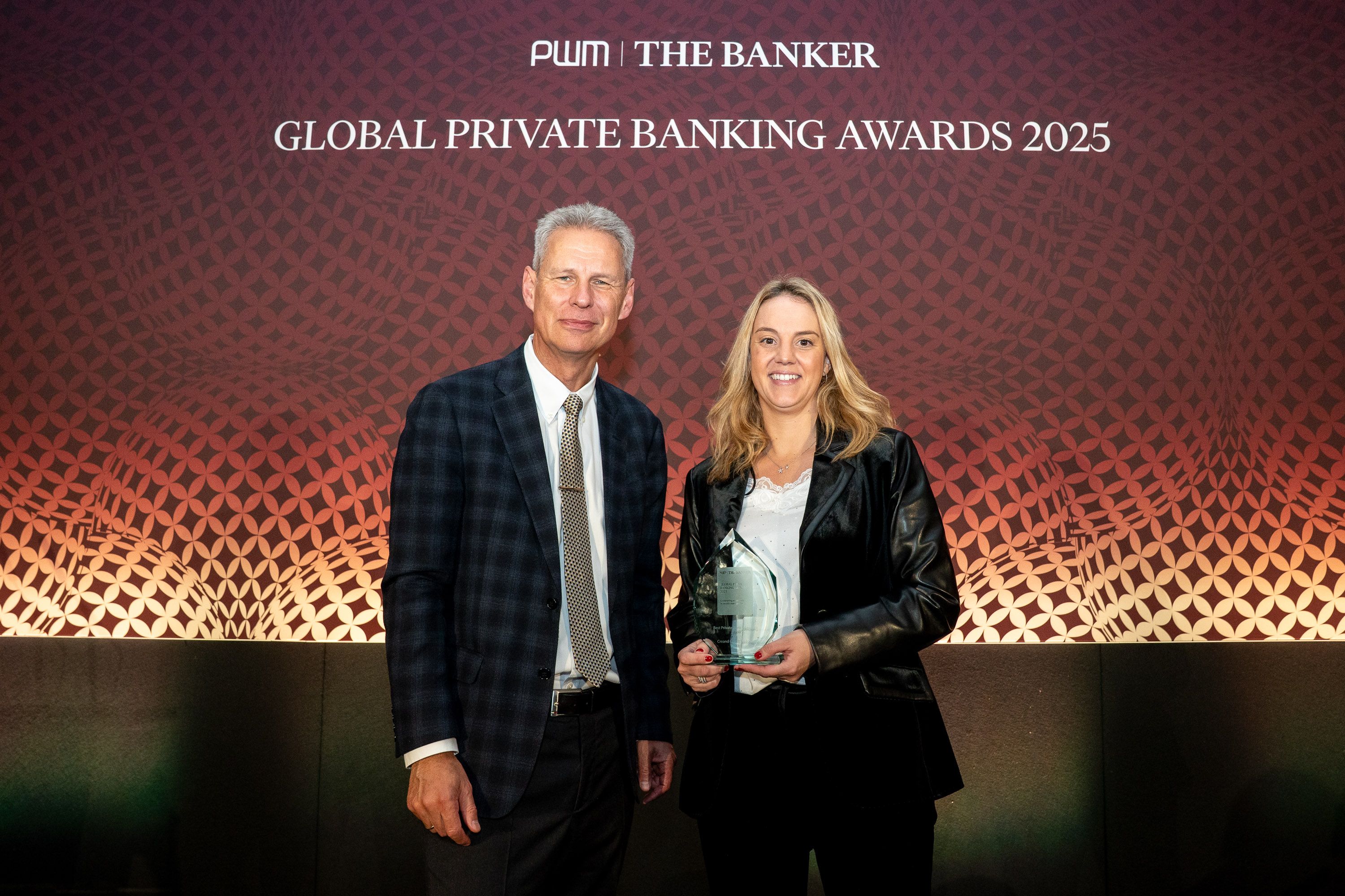 Creand Crèdit Andorrà rep el premi com a millor banca privada a Andorra del grup Financial Times.