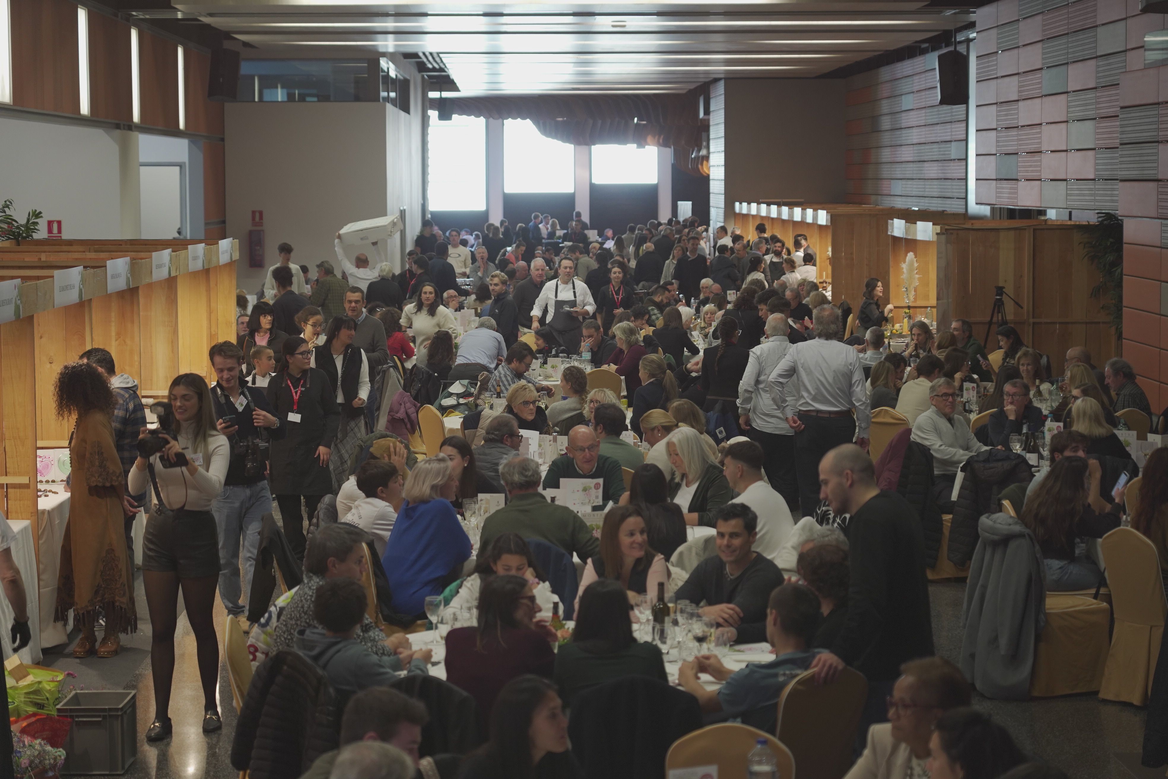 Vista general del dinar de la Mostra Gastronòmica. 