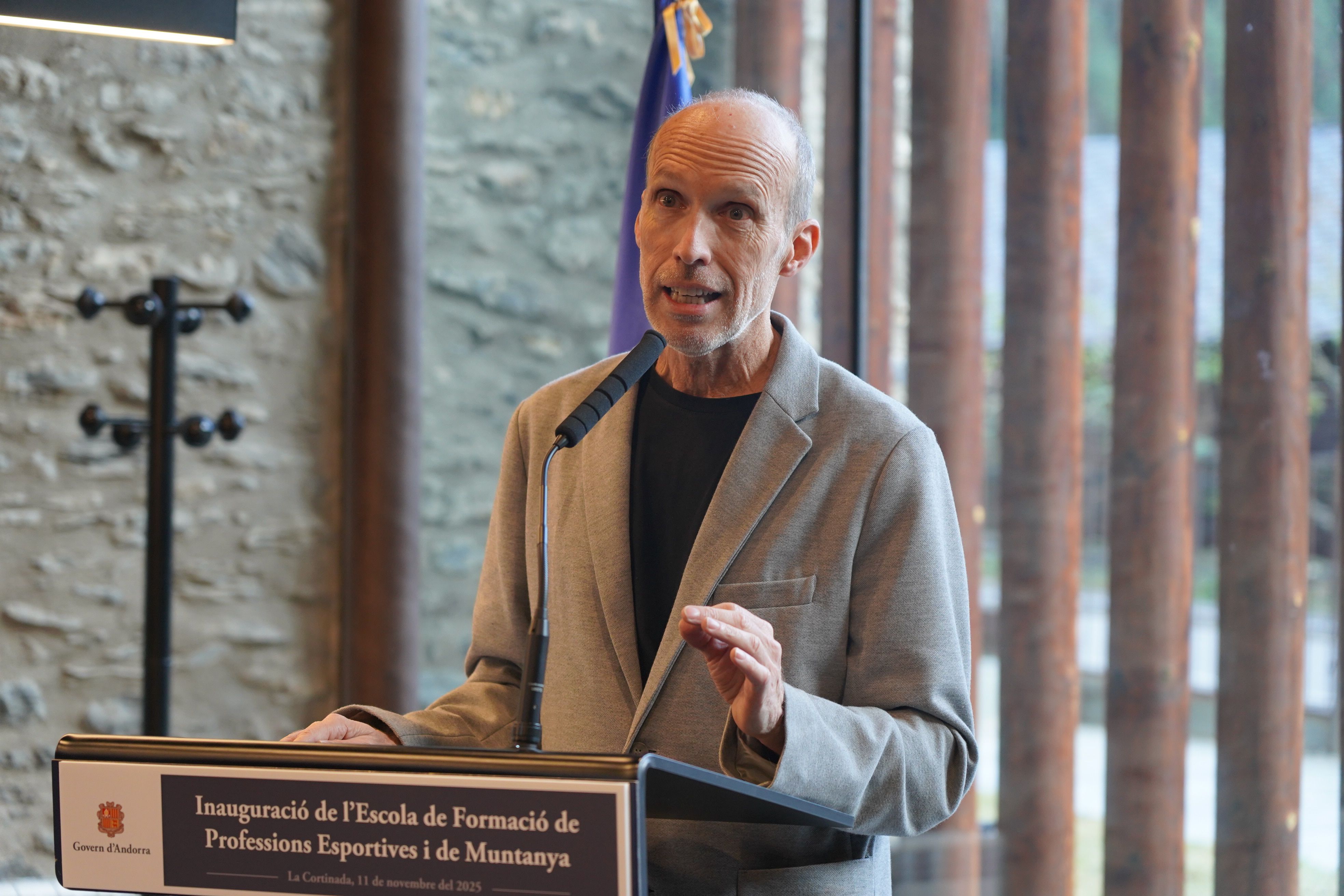 Francesc Poujarniscle, director de l’EFPEM, durant la inauguració.
