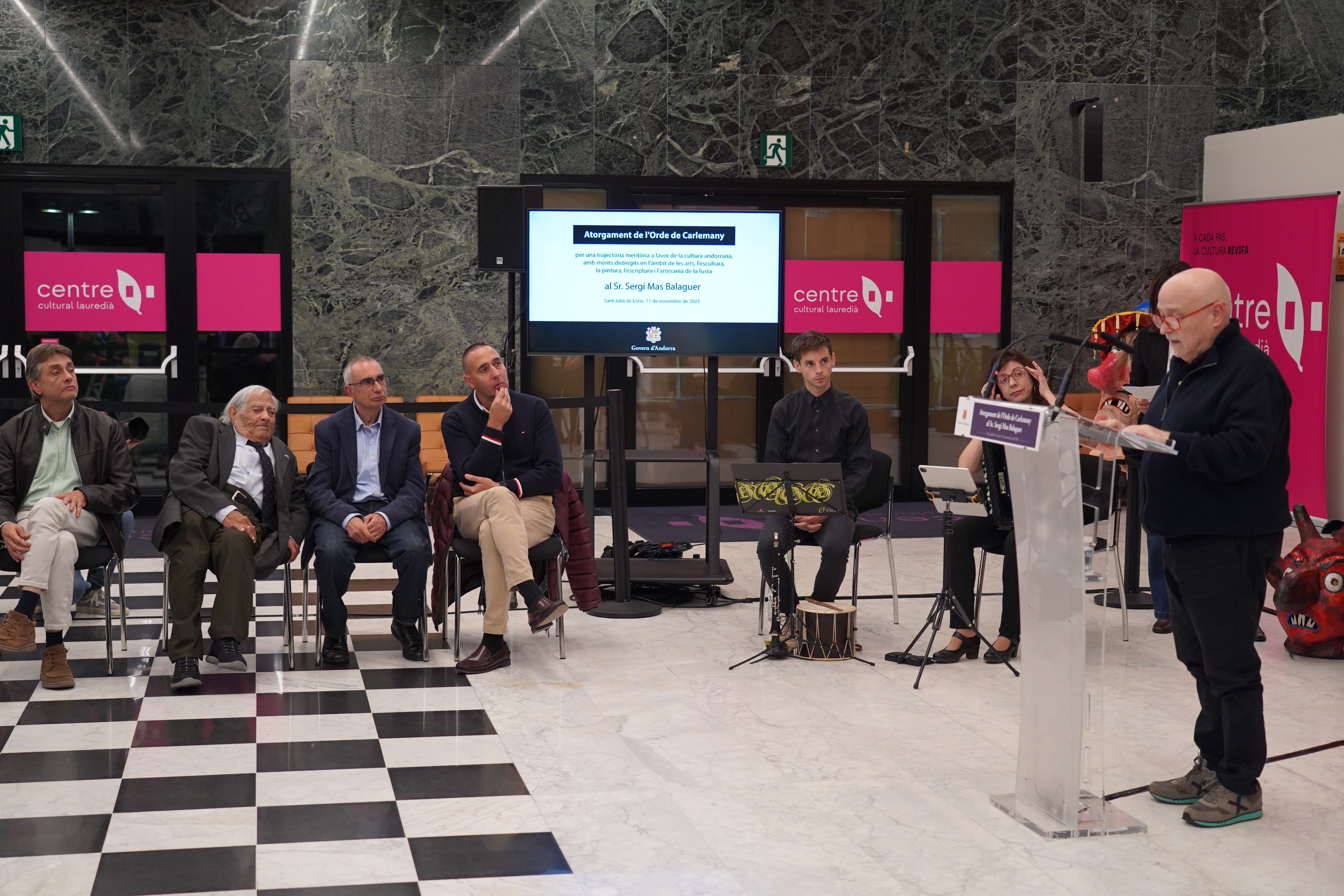 Joan Peruga ha llegit les paraules que ha volgut traslladar Sergi Mas. Joan Peruga ha llegit les paraules que ha volgut traslladar Sergi Mas.