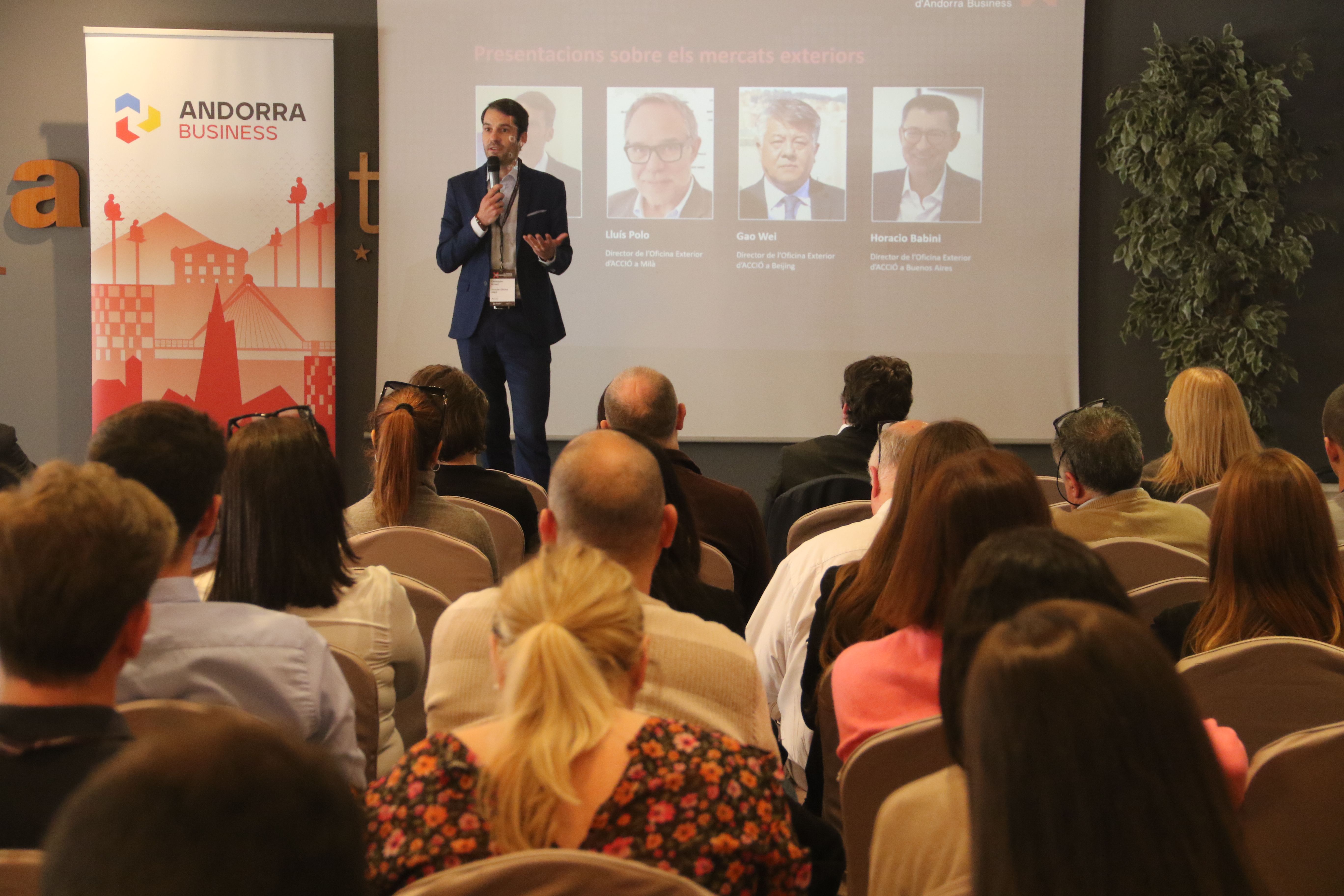 Christophe Arnoul, director de l’Oficina Exterior de Comerç i Inversions d’ACCIÓ a París en la seva exposició a la jornada d'aquest matí. Christophe Arnoul, director de l’Oficina Exterior de Comerç i Inversions d’ACCIÓ a París en la seva exposició a la jornada d'aquest matí.