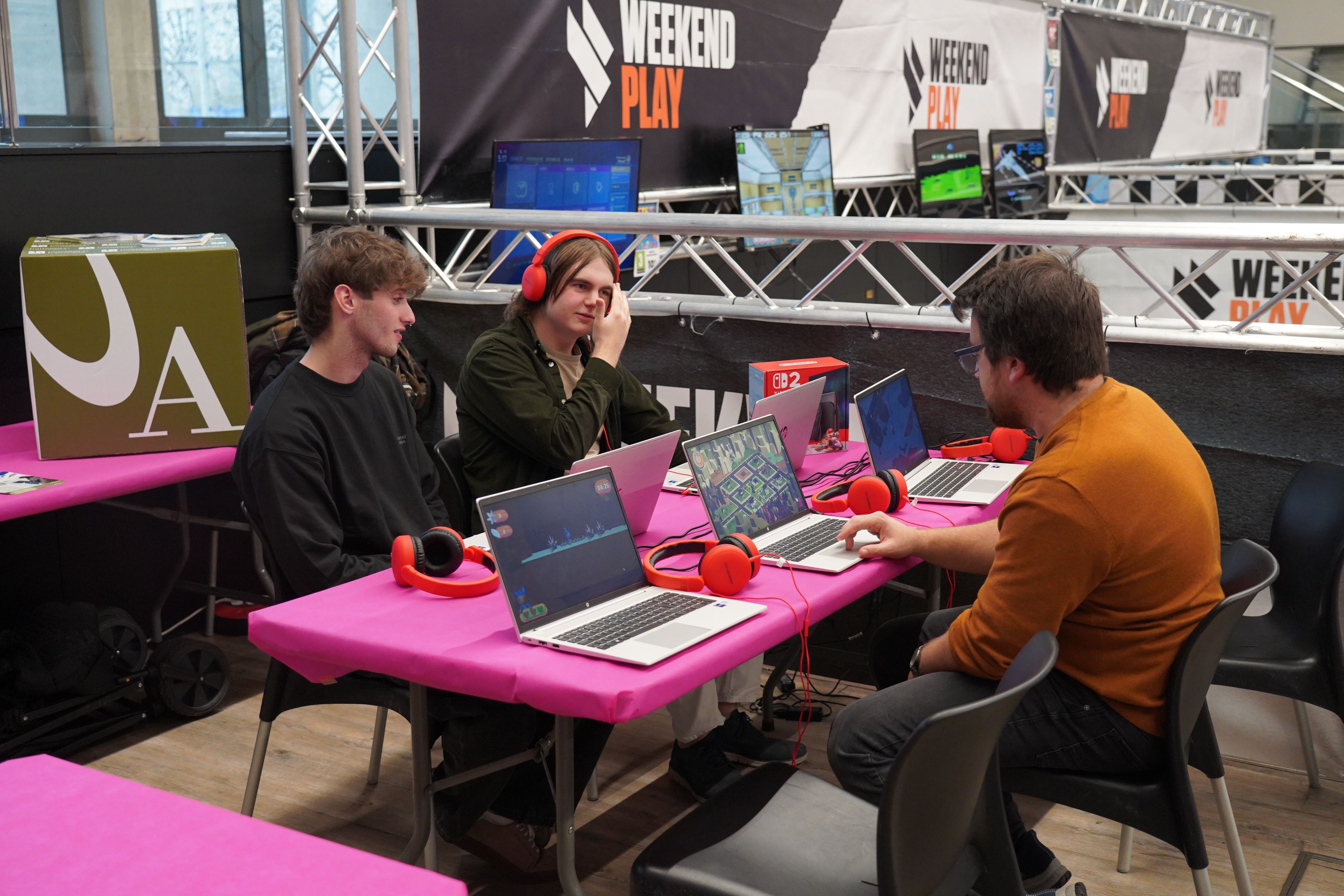 Estudiants de les formacions en videojocs de l’UdA.