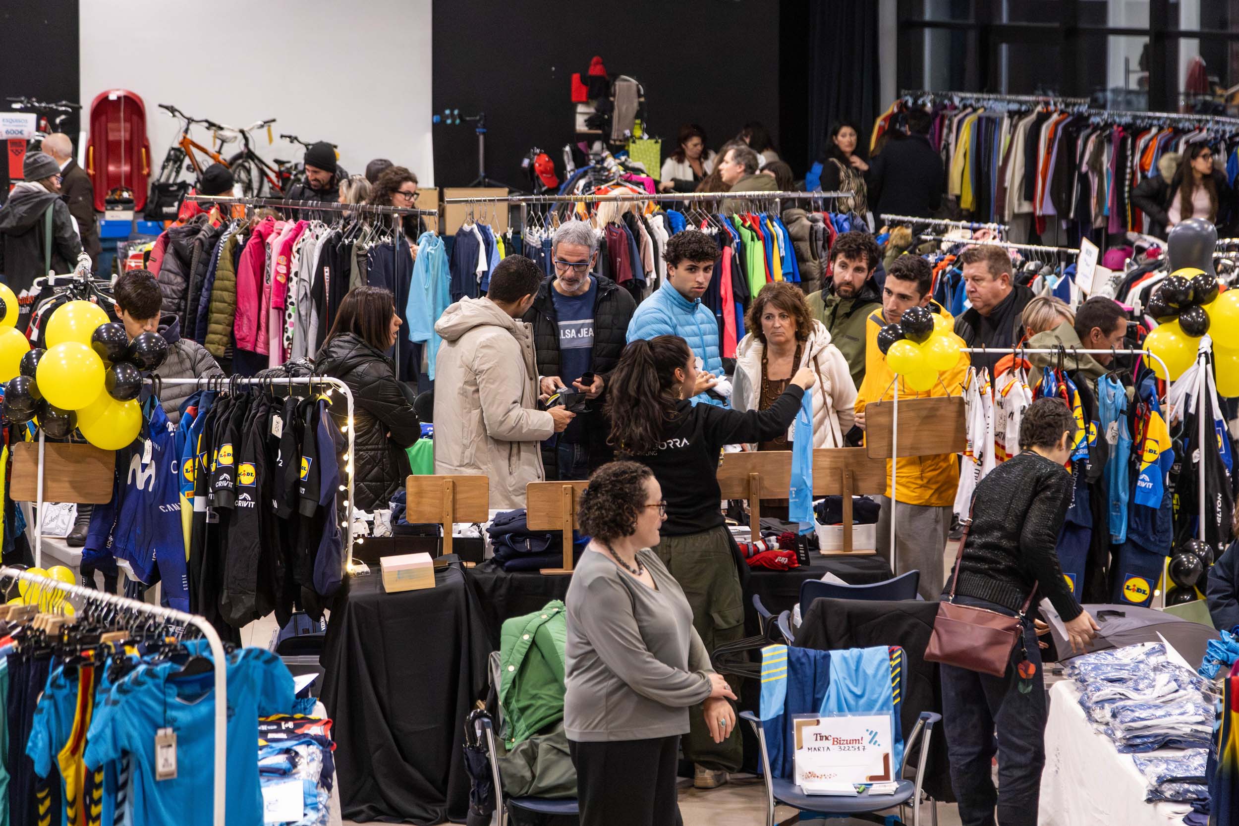 Força assistents en el primer dia del VideSport. Força assistents en el primer dia del VideSport.