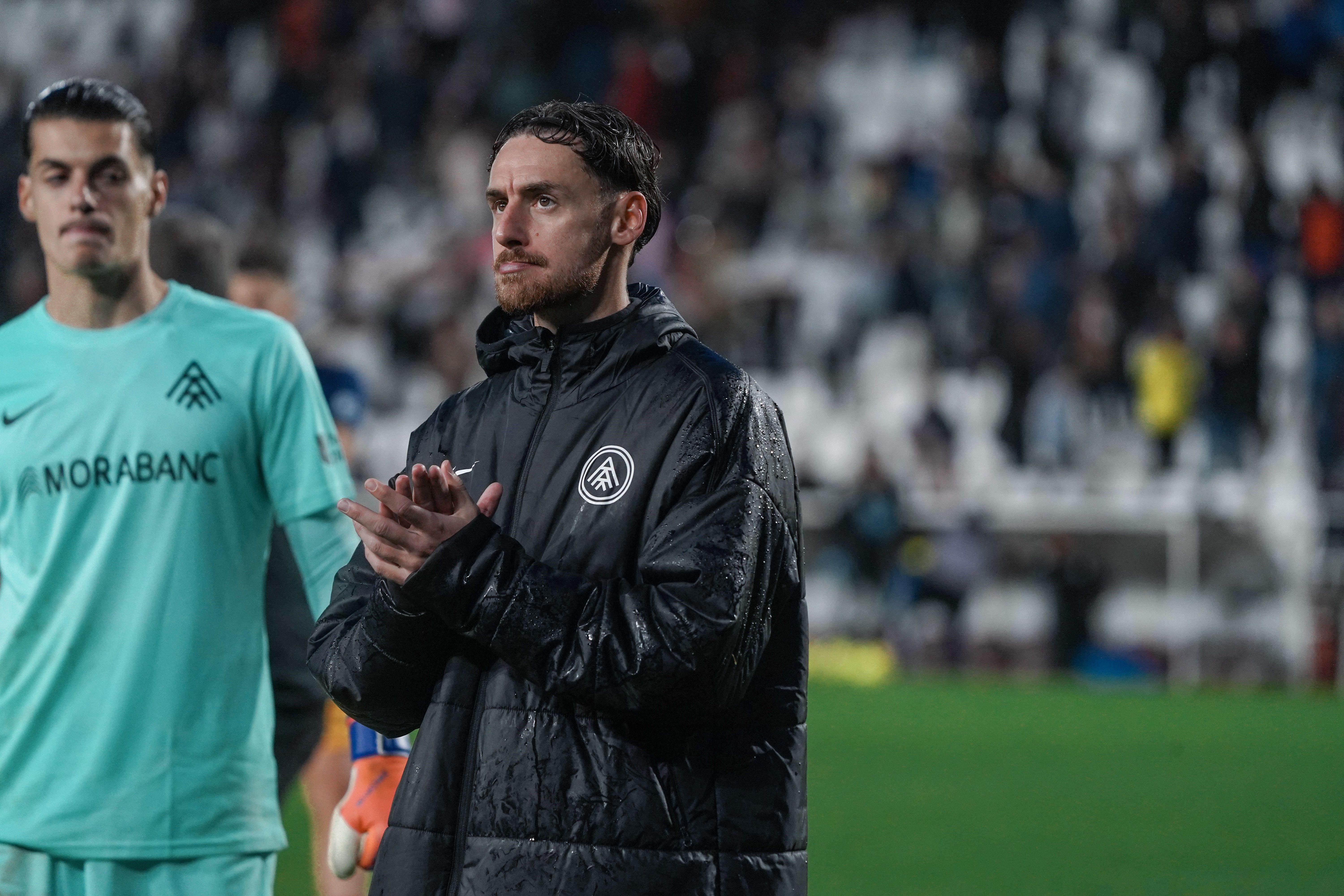 Cares llargues de Molina i Yaako després de caure al Belmonte.