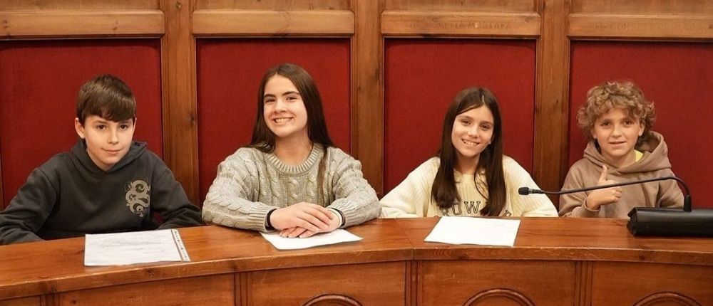 Els joves consellers, alumnes de l'escola francesa.