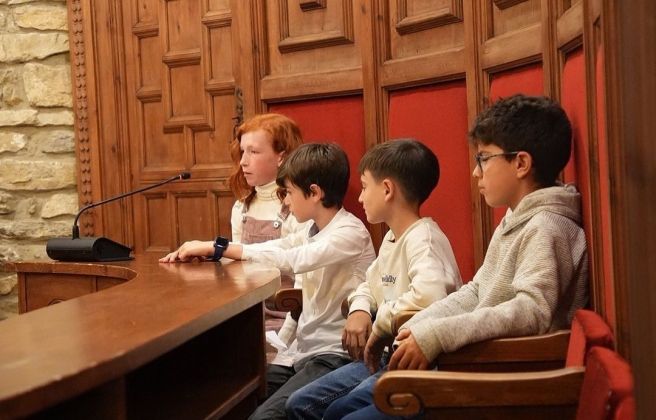 Els joves consellers al Consell d'Infants.