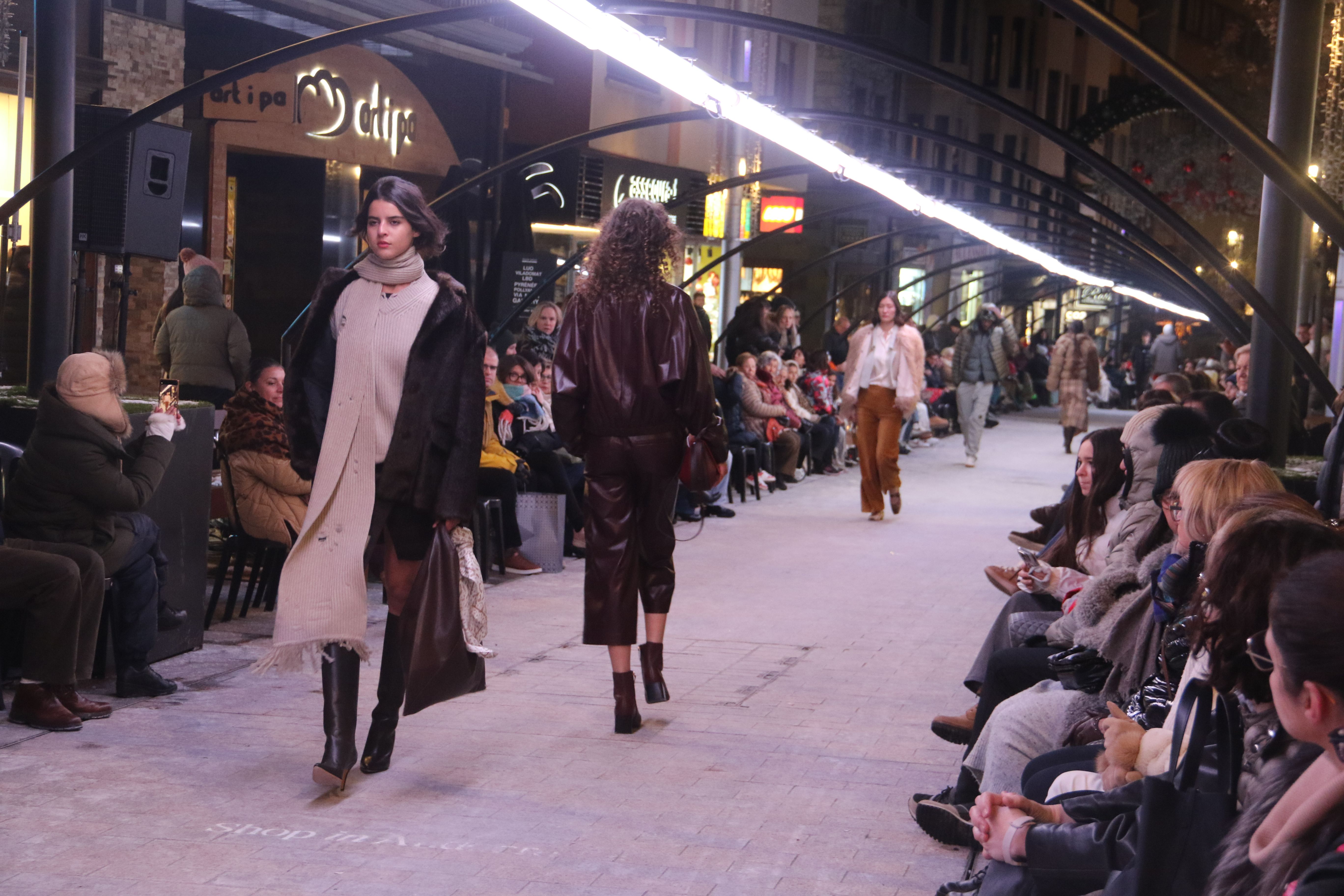 Passarel·la de moda al Shop In Andorra Festival.